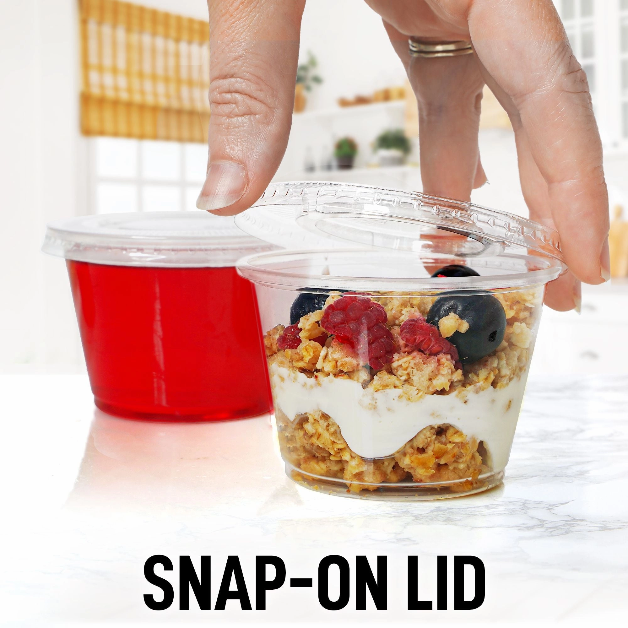 200 Cups Clear Jello Shot Cups with Lids 4oz