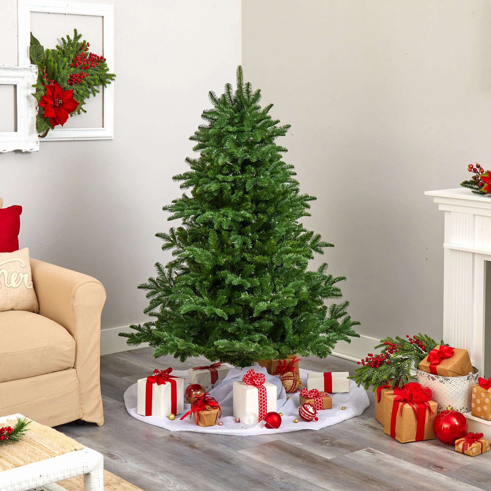 5 South Carolina Spruce Xmas Tree w/300 Lights and 1370 Tps