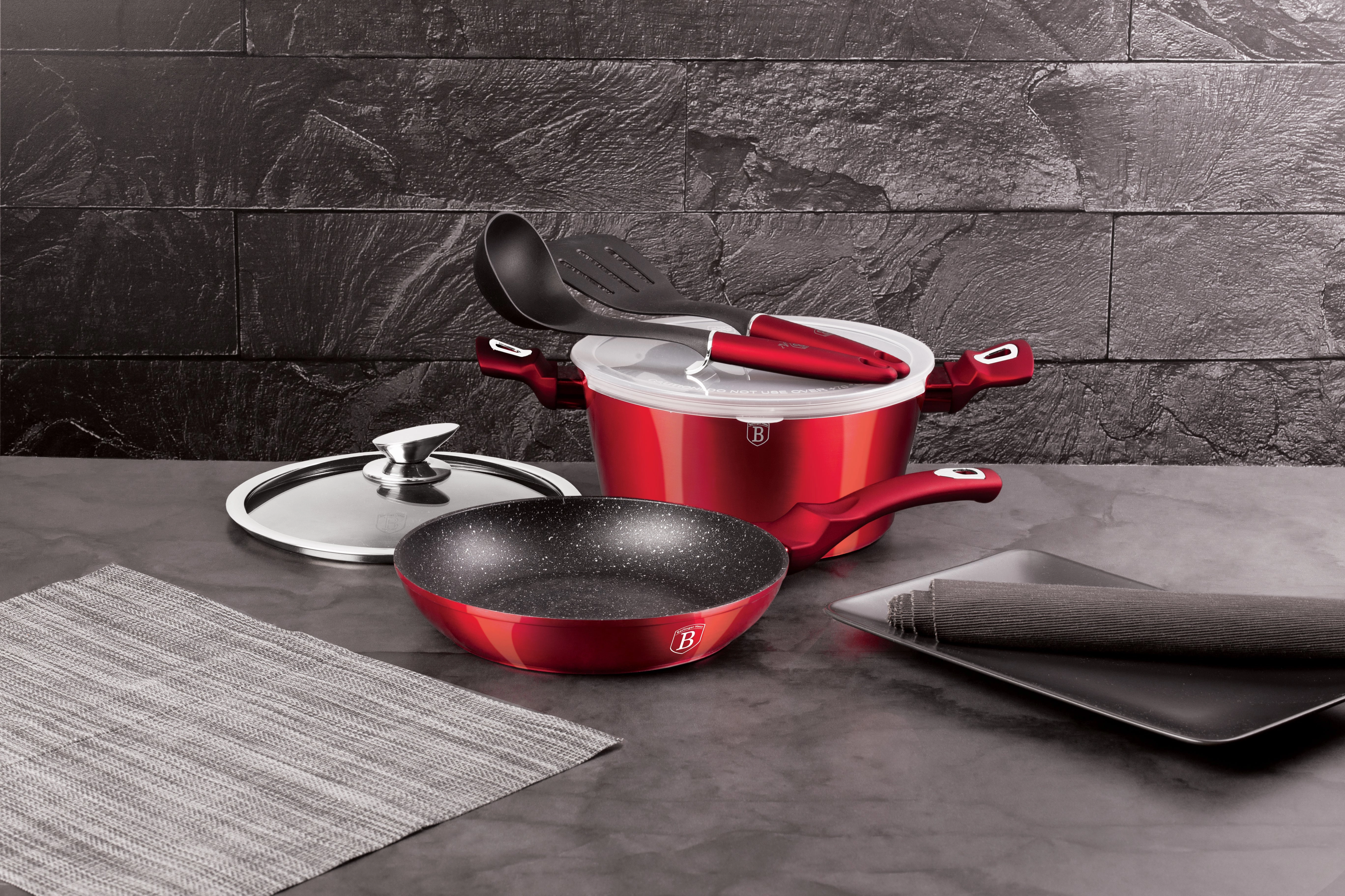 6-Piece Cookware Set Burgundy Collection