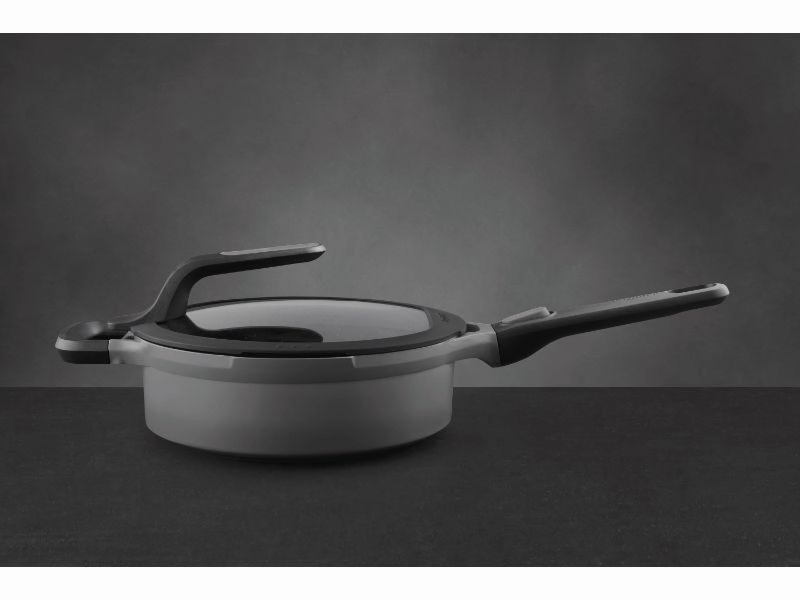 BergHOFF GEM 3.5 Qt Stay-Cool Covered Saut Pan 10", Grey