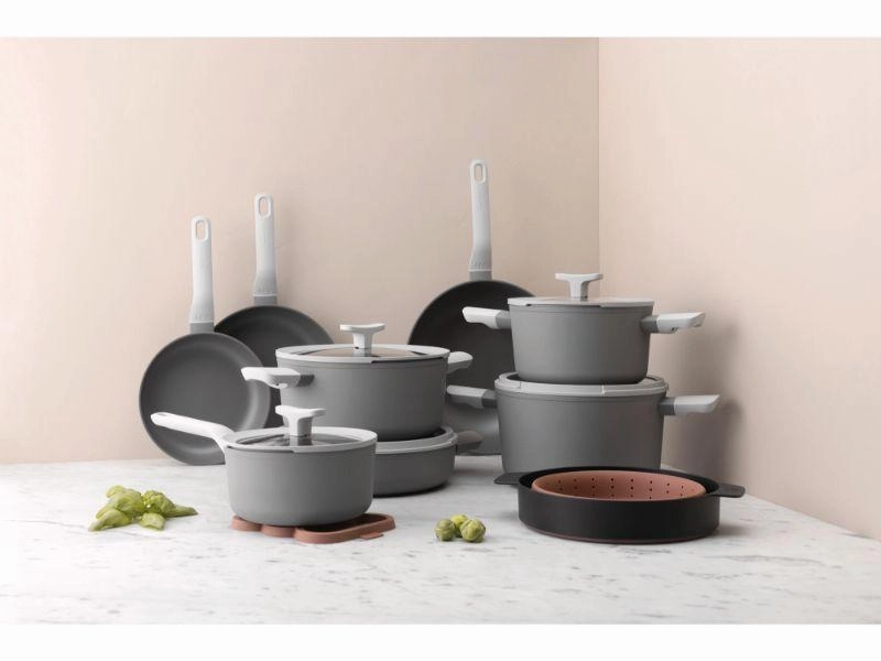 BergHOFF Leo 7" Non-Stick Covered Saucepan, 2.1 Qt, Grey
