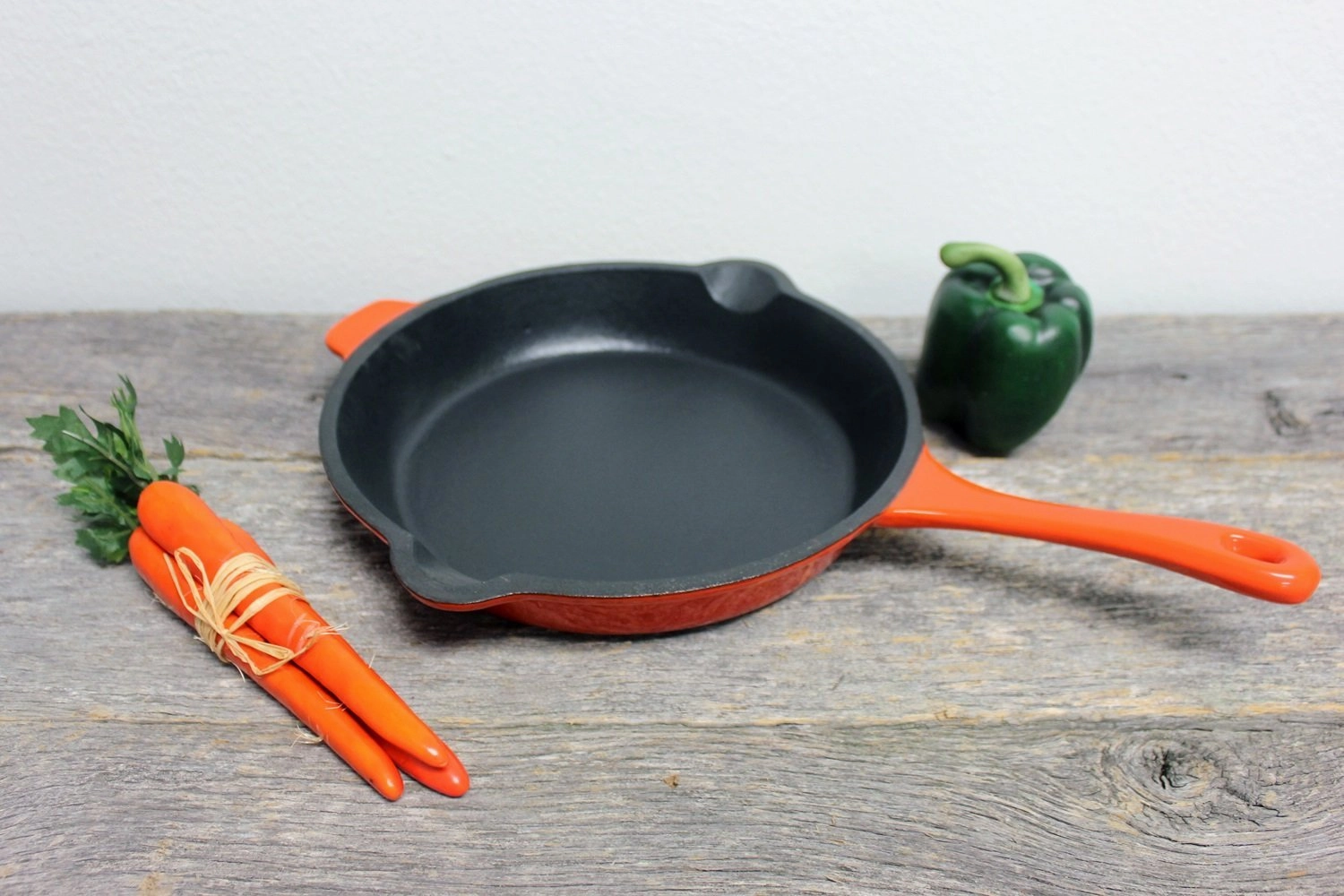BergHOFF Neo 10" Cast Iron Fry Pan, Orange