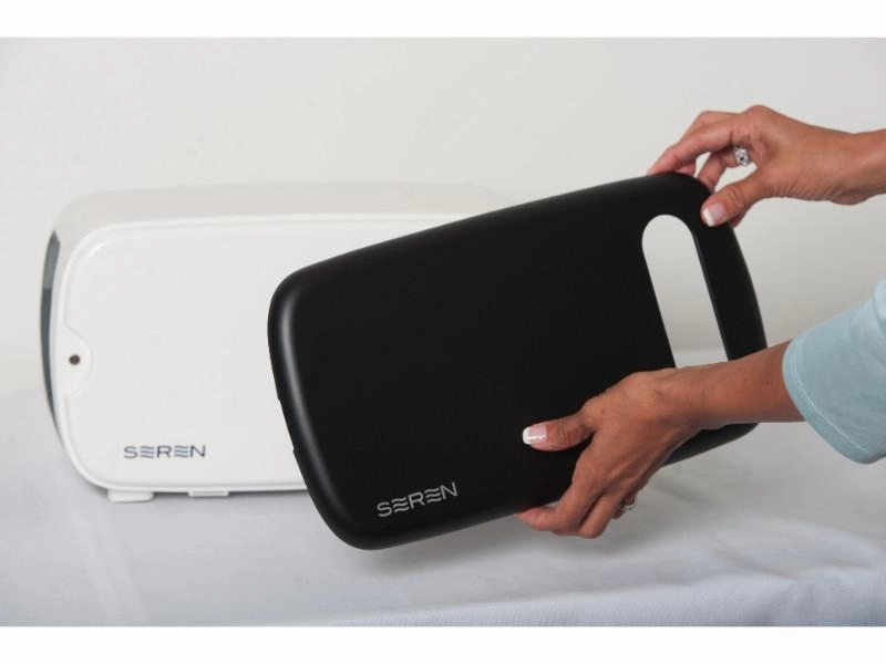 BergHOFF Seren Side Loading Toaster with Black Panel