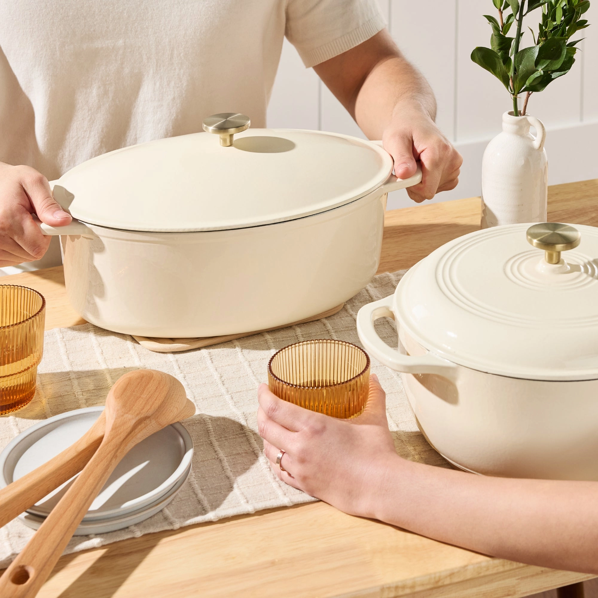 Best Choice Products Oval 7.5 Quart Cast-Iron Dutch Oven, Heavy-Duty w/ Enamel, Side Handles - Vanilla Buttercream