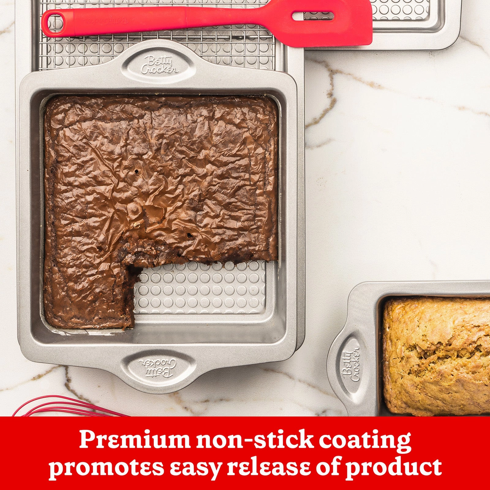 Betty CrockerCarbon Steel 12.5 x 10 x 2 Inch Square Cake Pan