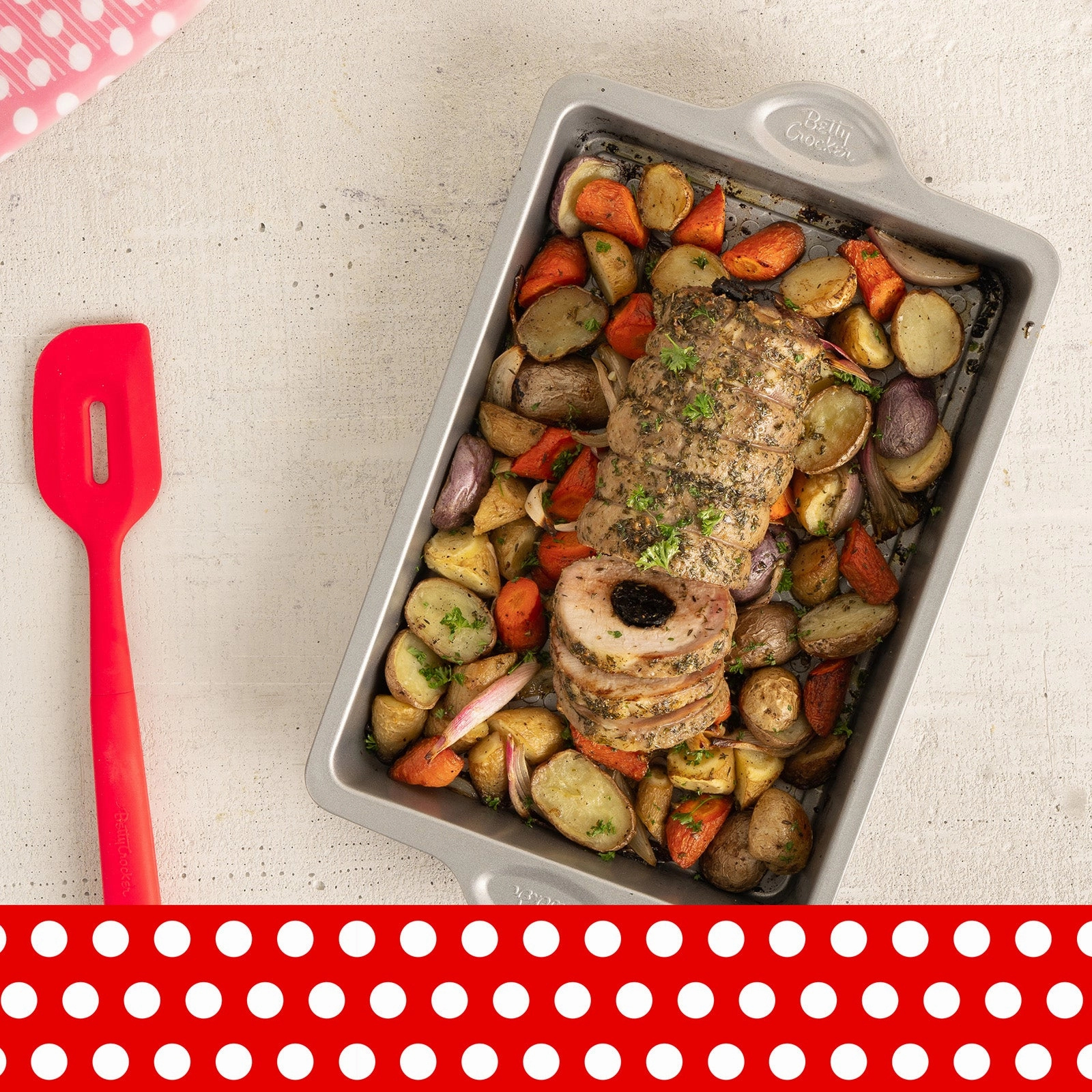 Betty CrockerCarbon Steel 16.5 x 9.75 x 2 Inch Roaster Pan