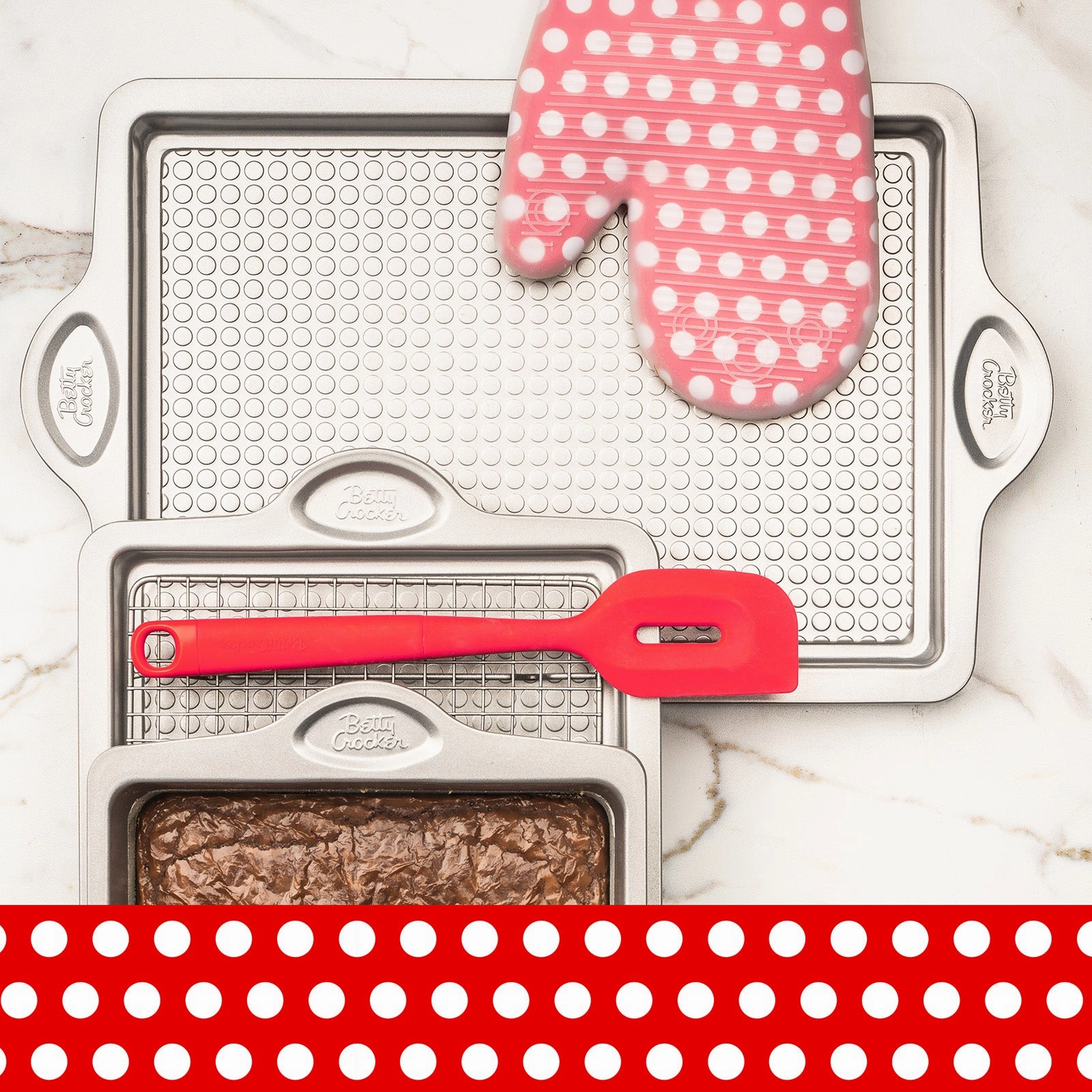 Betty CrockerCarbon Steel 17 x 10.5 x 1 Inch Cooking Sheet