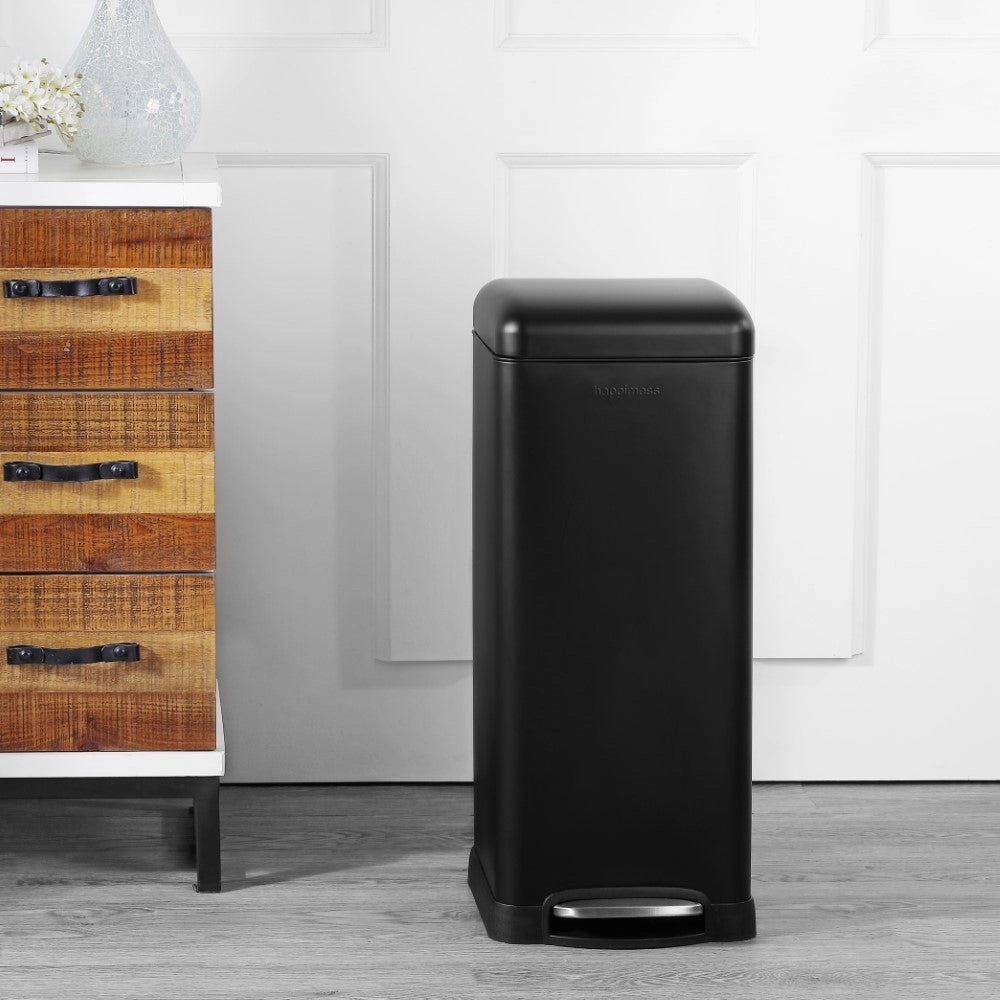 Betty Retro 8-Gallon Step-Open Trash Can (20 liners Included)