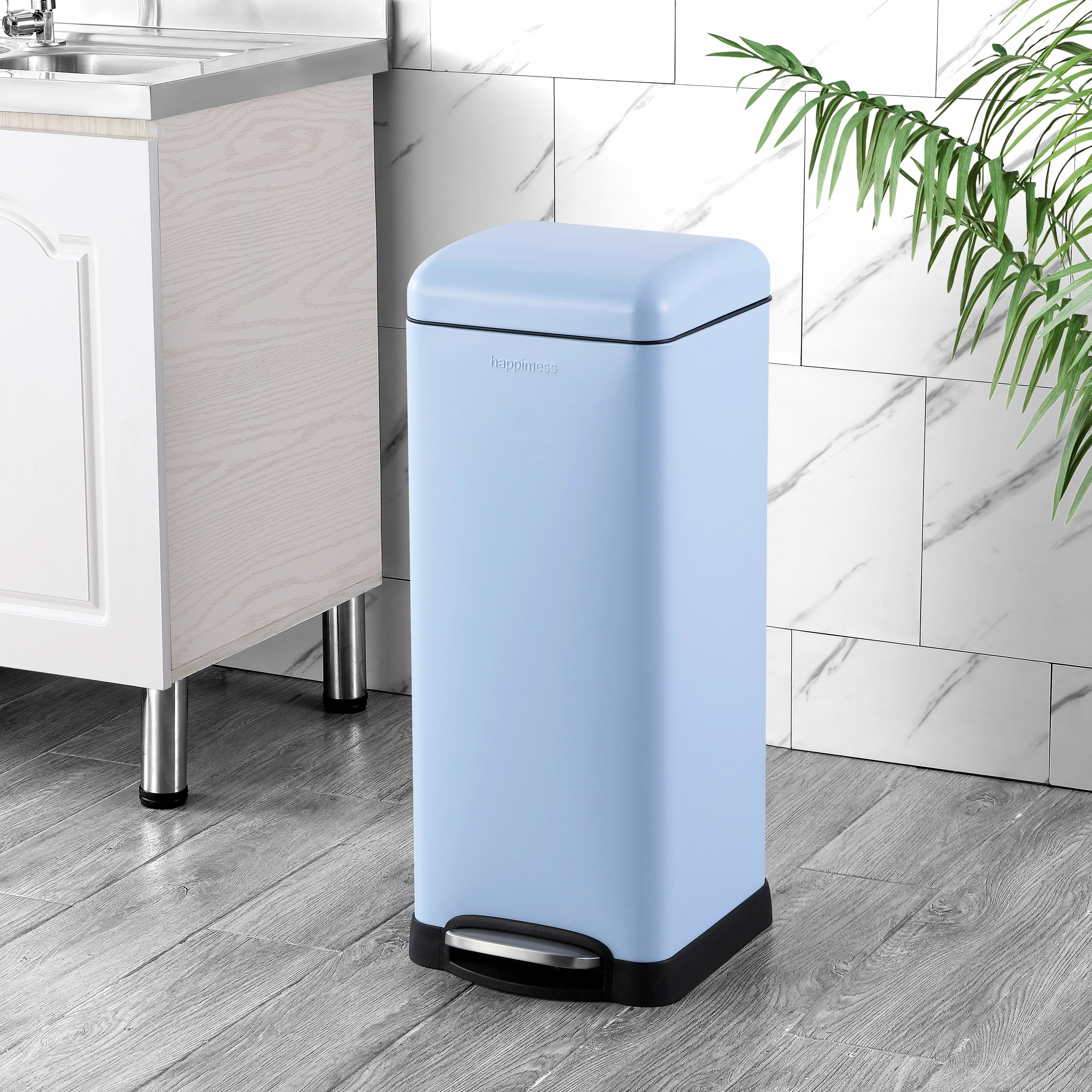 Betty Retro 8-Gallon Step-Open Trash Can (20 liners Included)