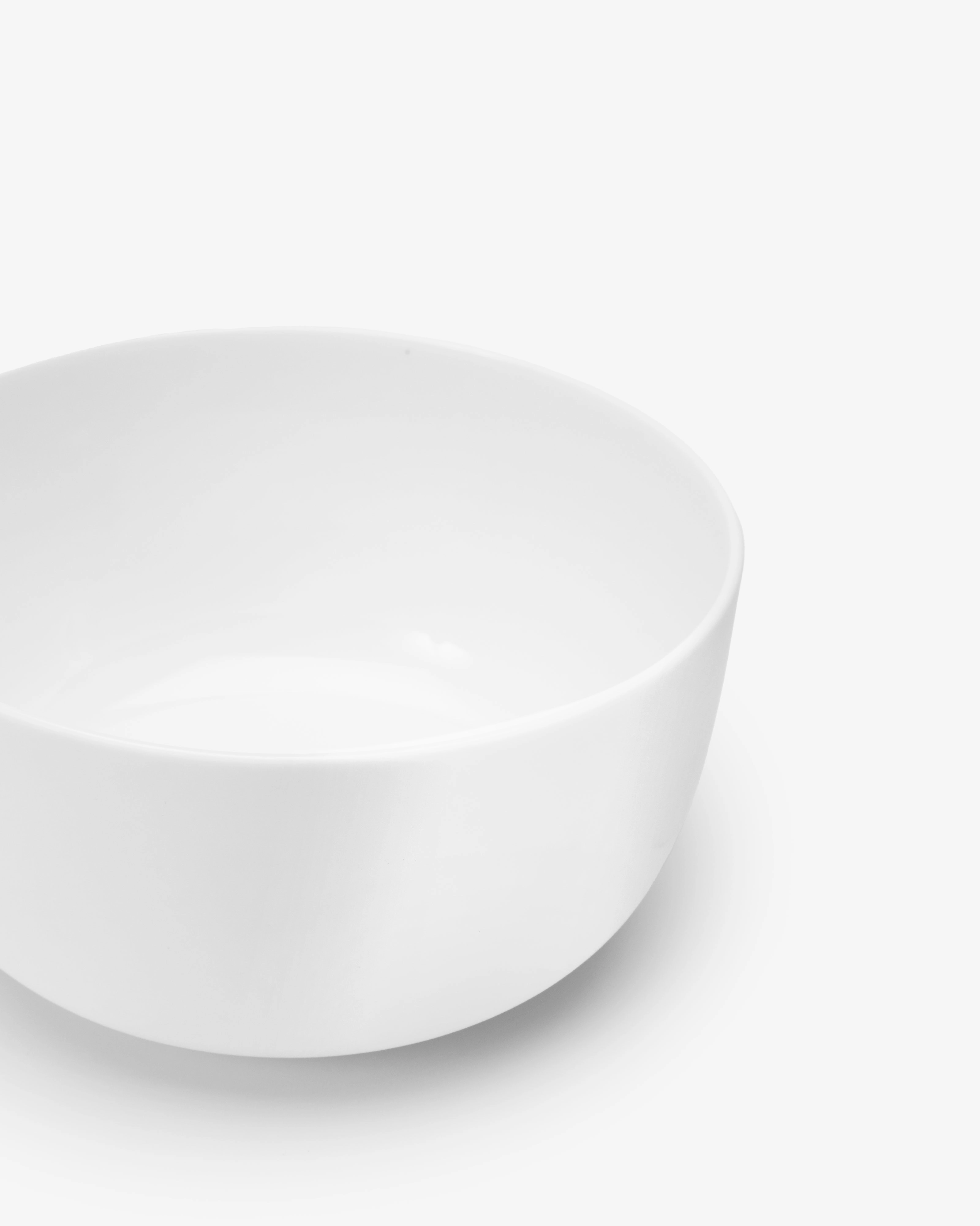 Bowl low S white glazed Base