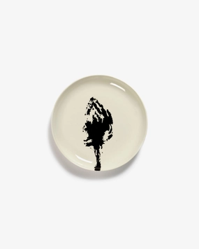 Breakfast plate off-white - black artichoke Feast Buy Dinnerware online shop