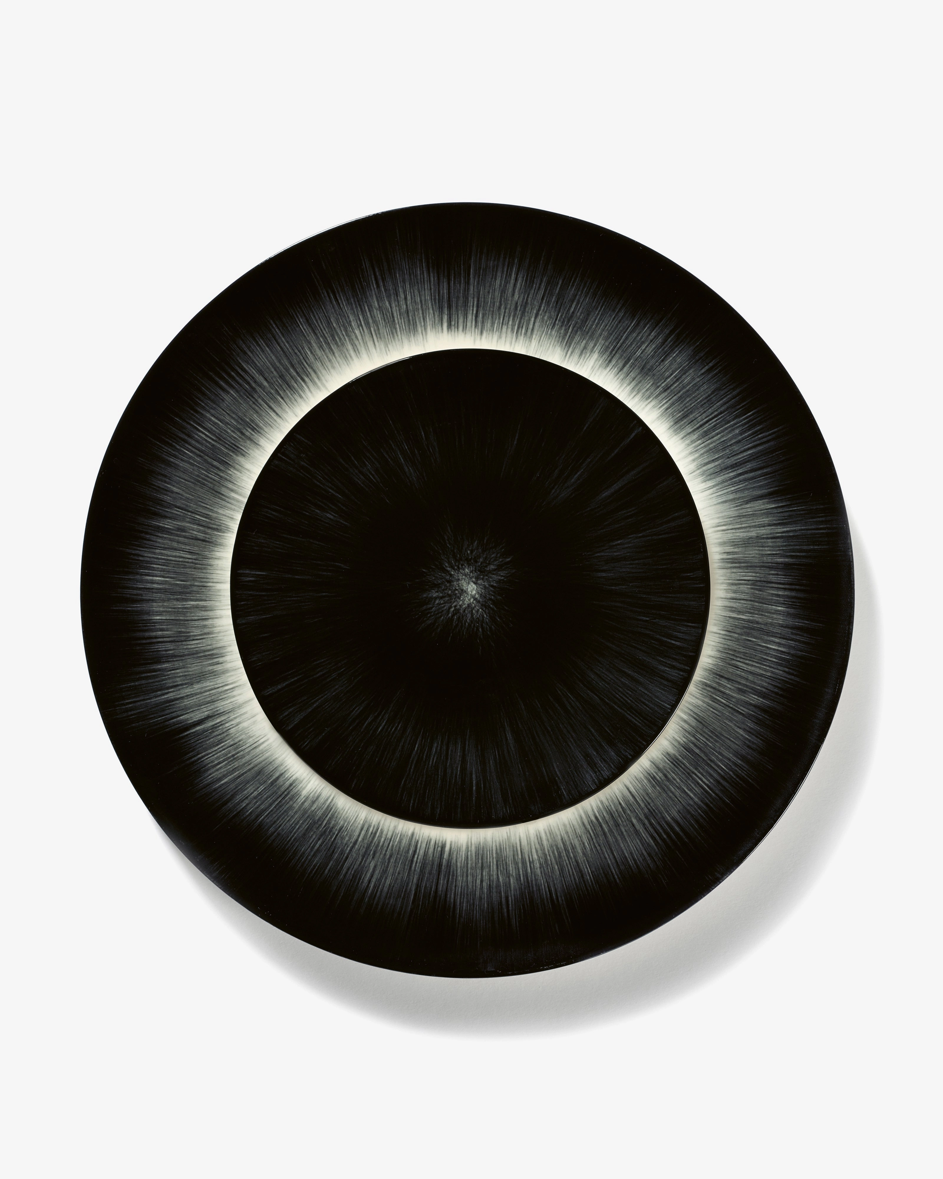 Breakfast plate white/black variation 6 D