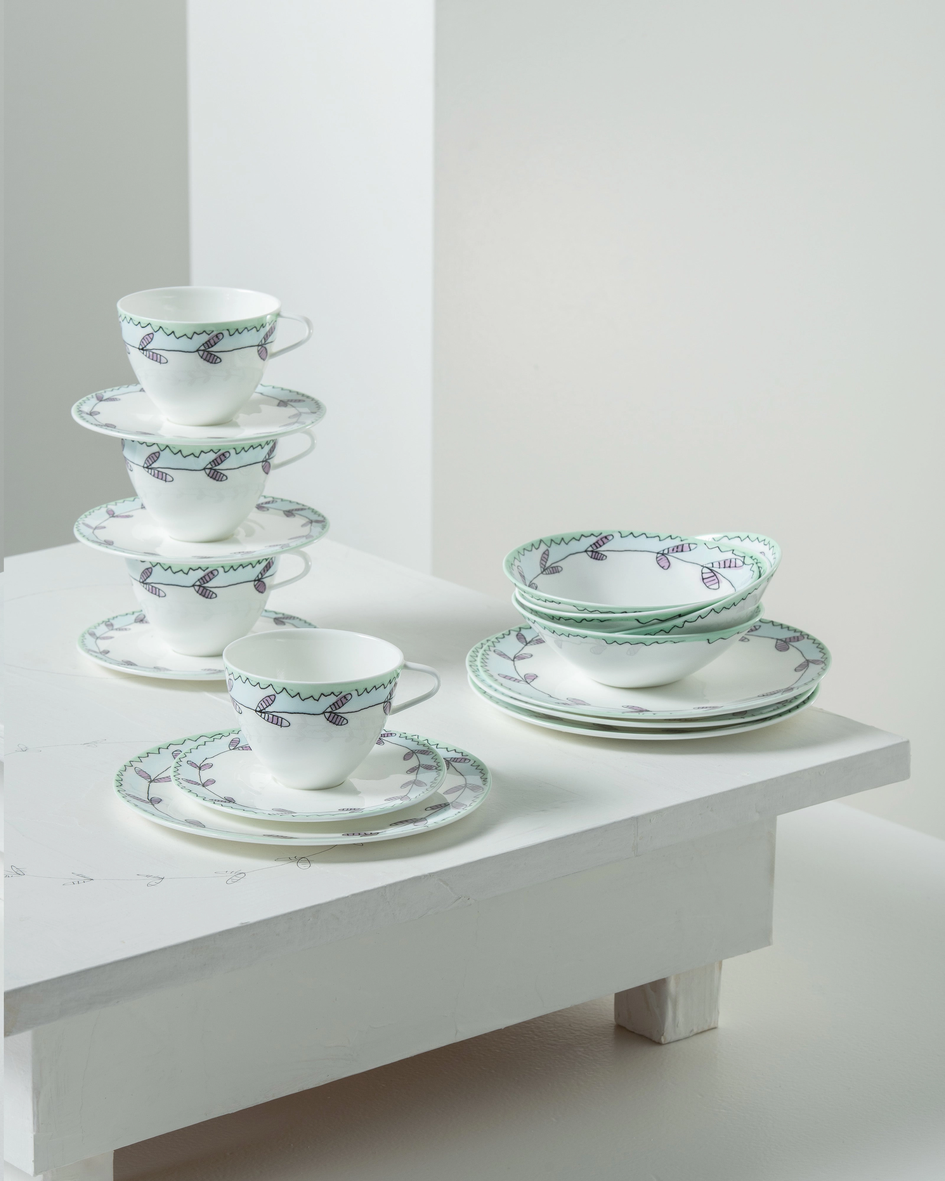 Breakfast set 12 pieces blossom milk midnight flowers