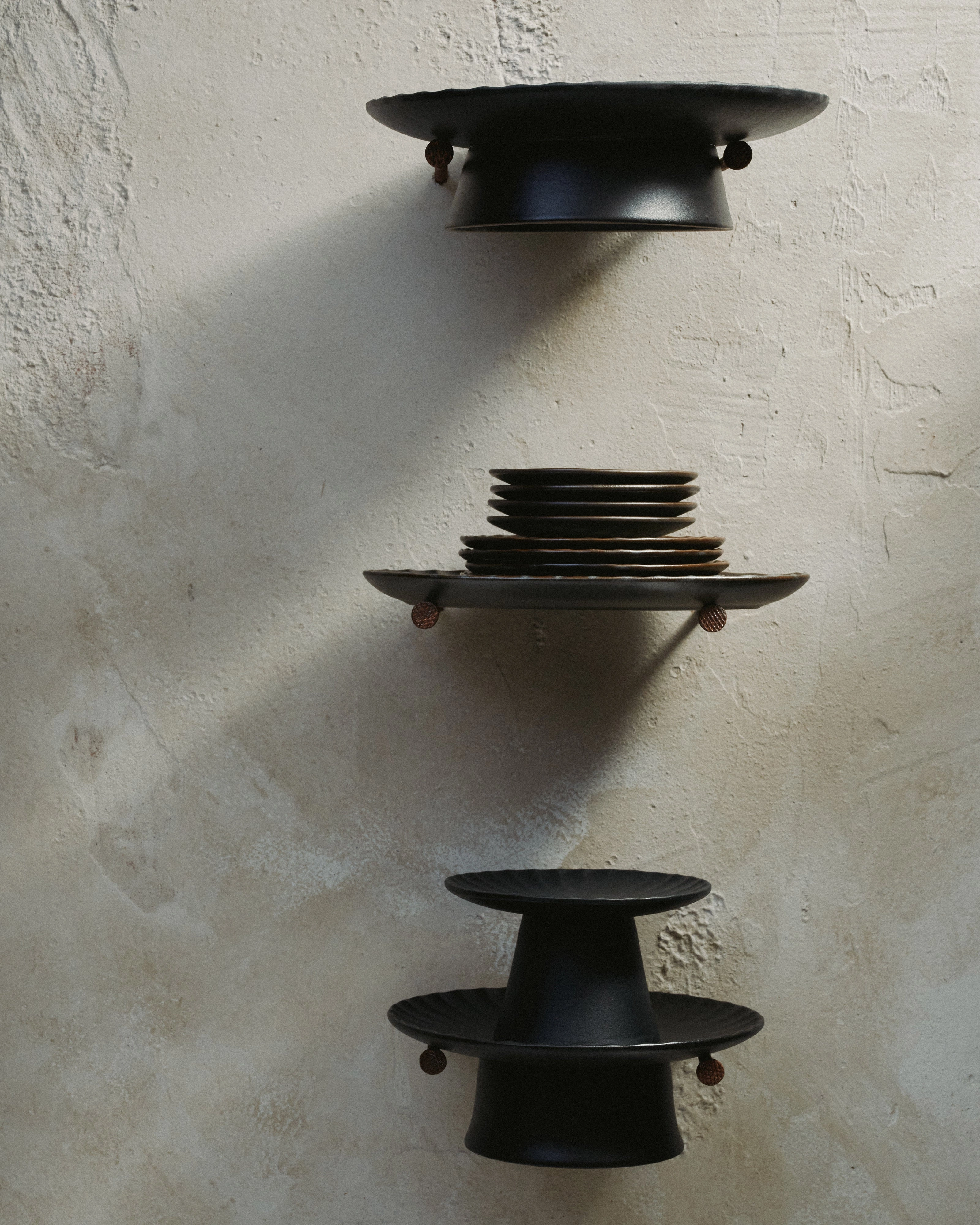 Cake stand L black Inku