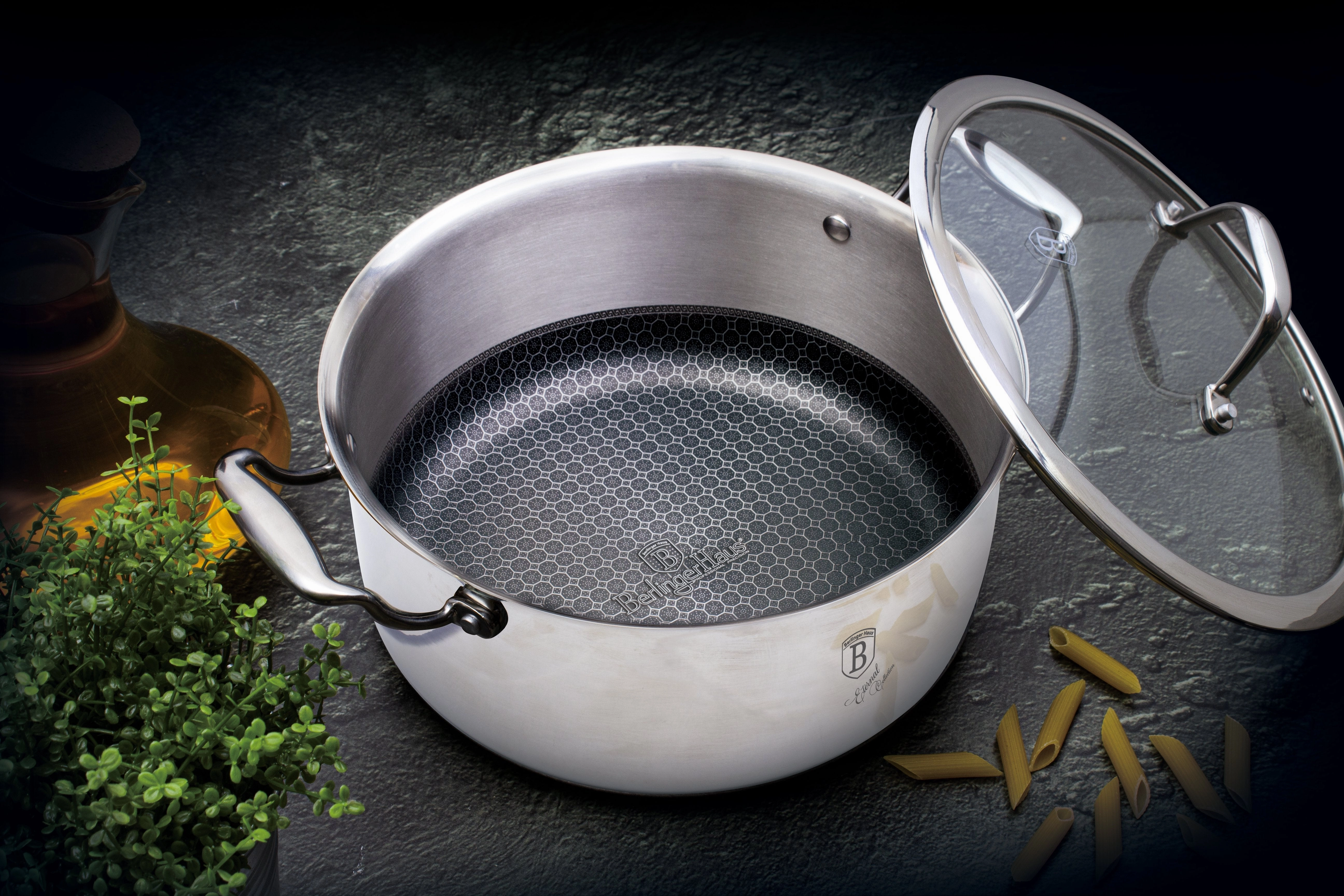 Casserole 6.4 qt w/ Eterna Coating Eternal Collection
