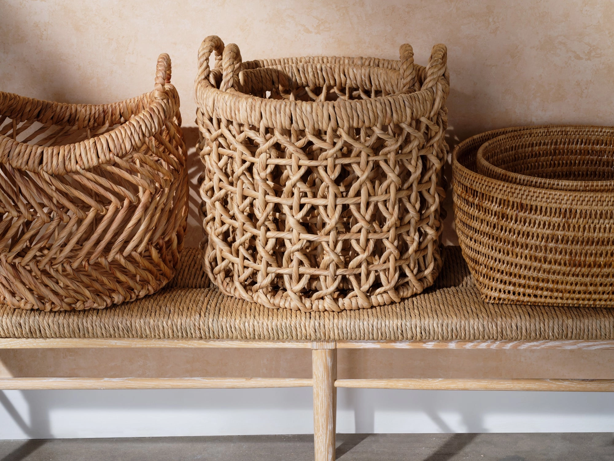 Catania Water Hyacinth Round Nested Baskets Set of 2 (Natural)