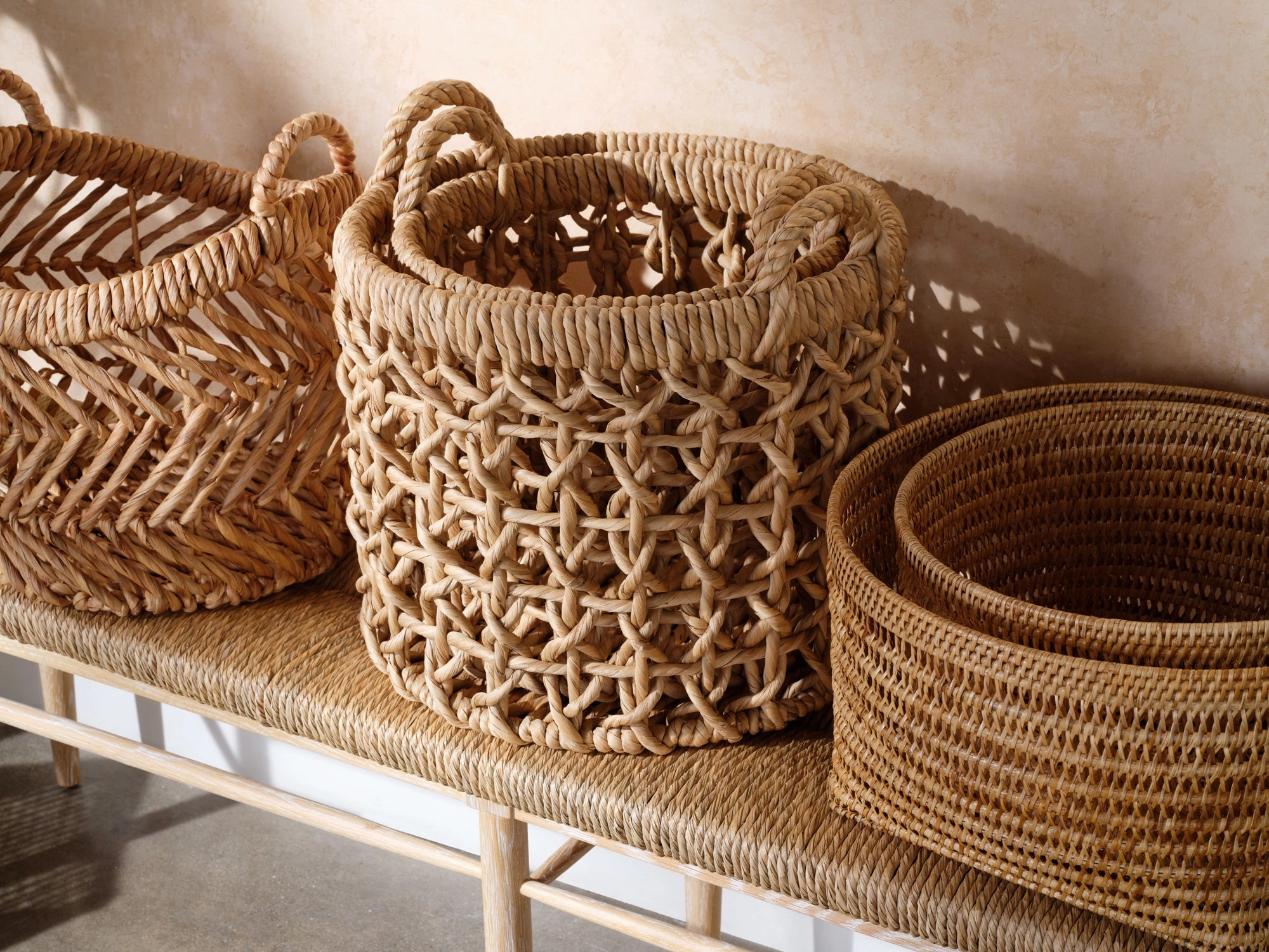 Catania Water Hyacinth Round Nested Baskets Set of 2 (Natural)