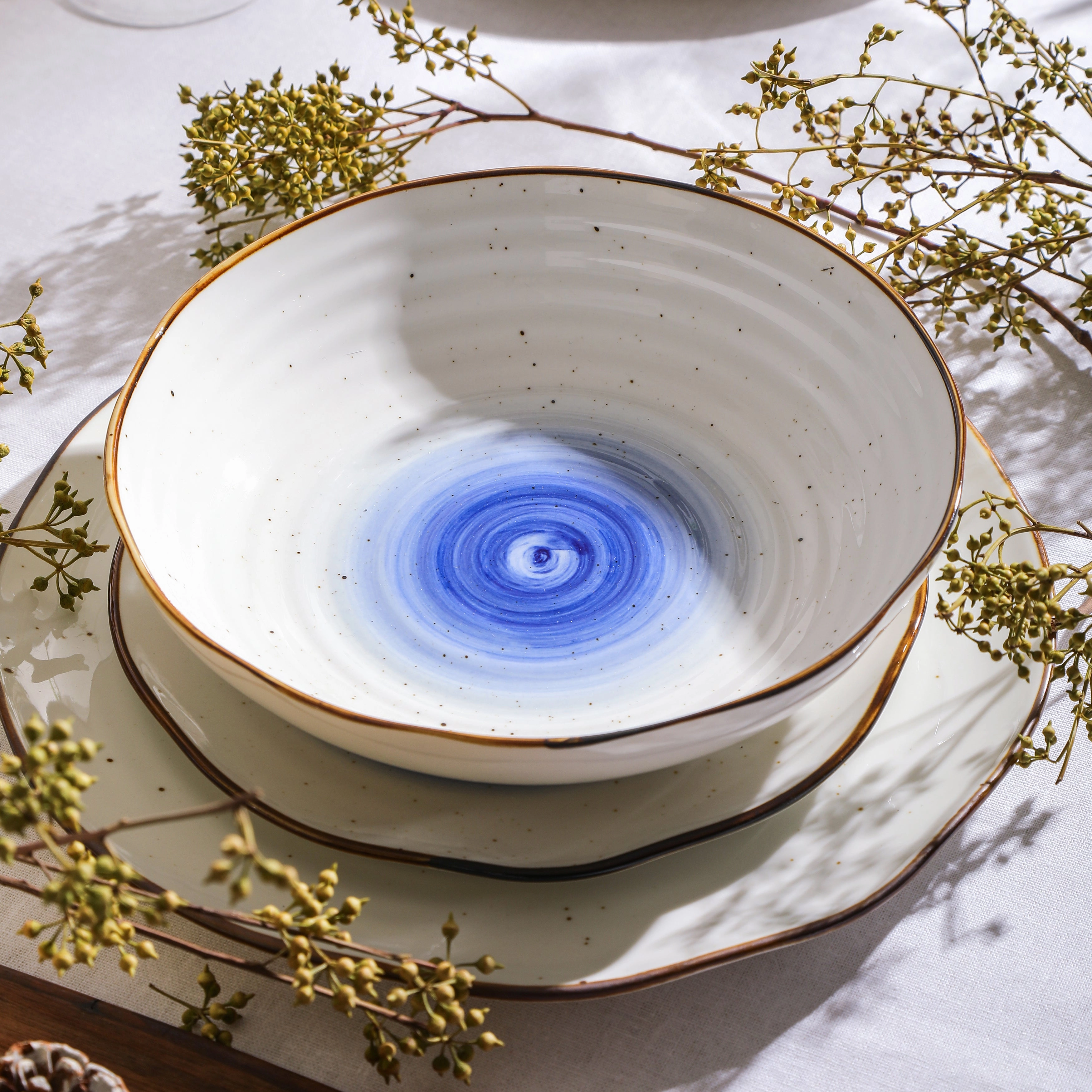 Christian Siriano Luma Porcelain 16-Piece Dinnerware Set