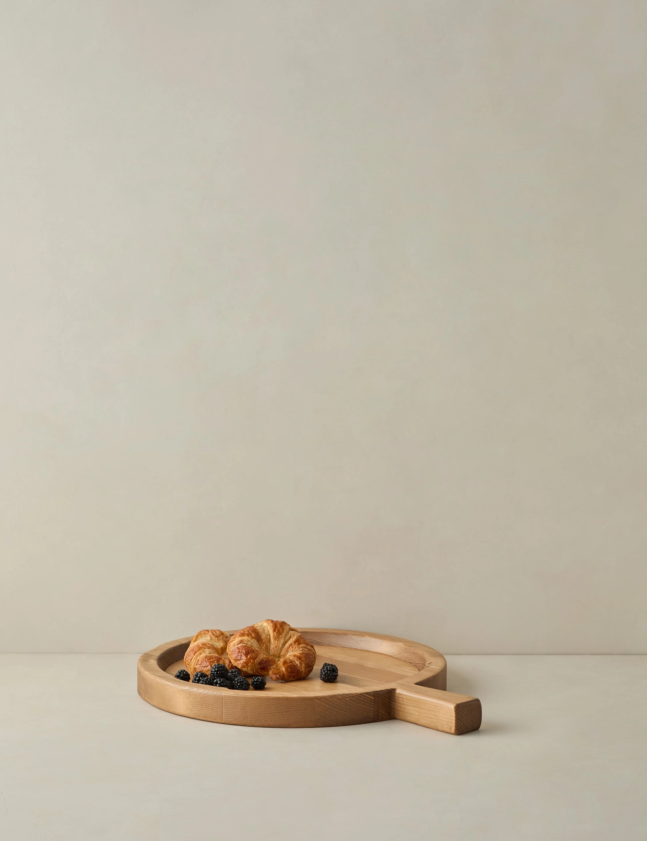 Classic Serving Tray by etHOME