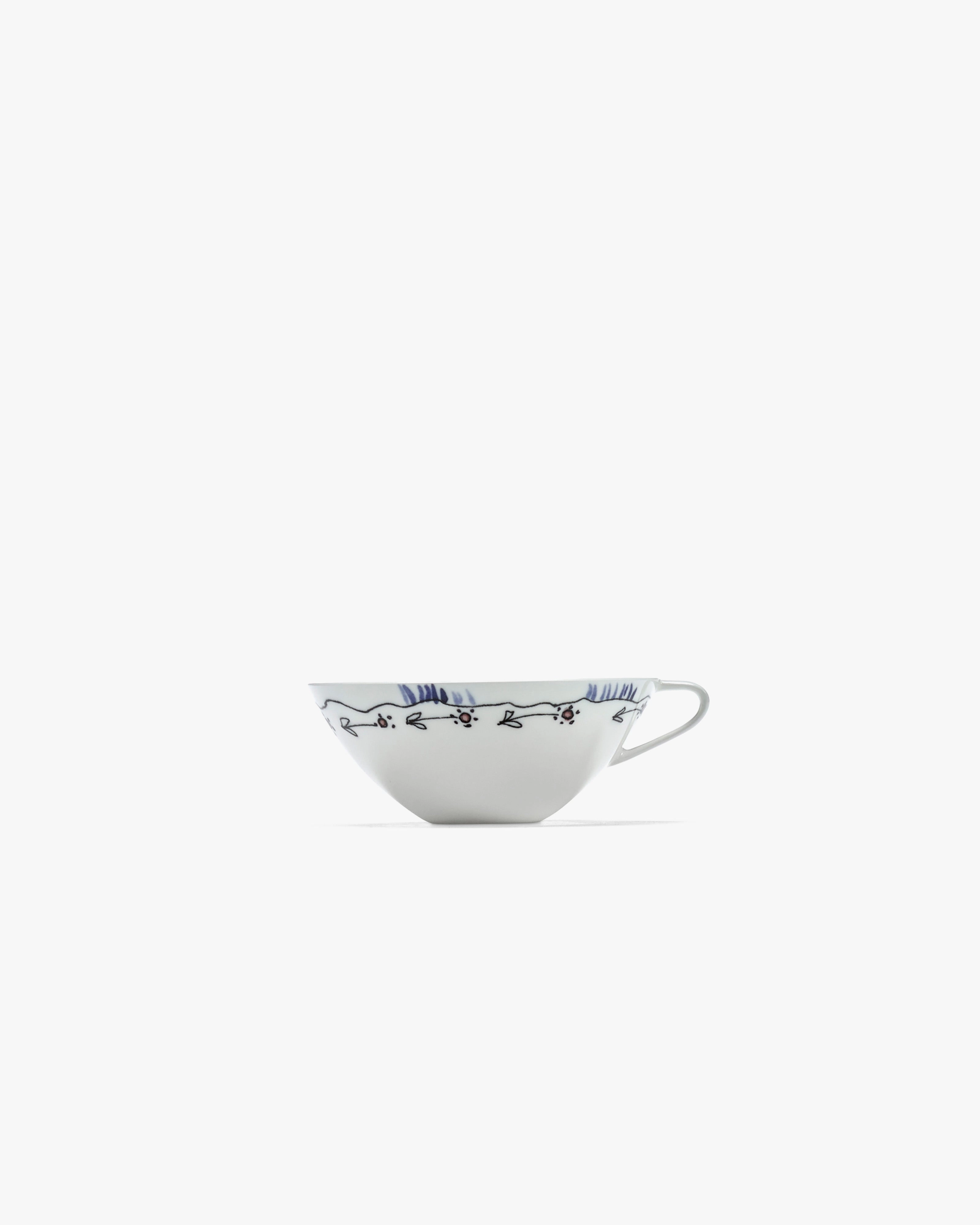 Coffee cup low Anemone milk Midnight Flowers