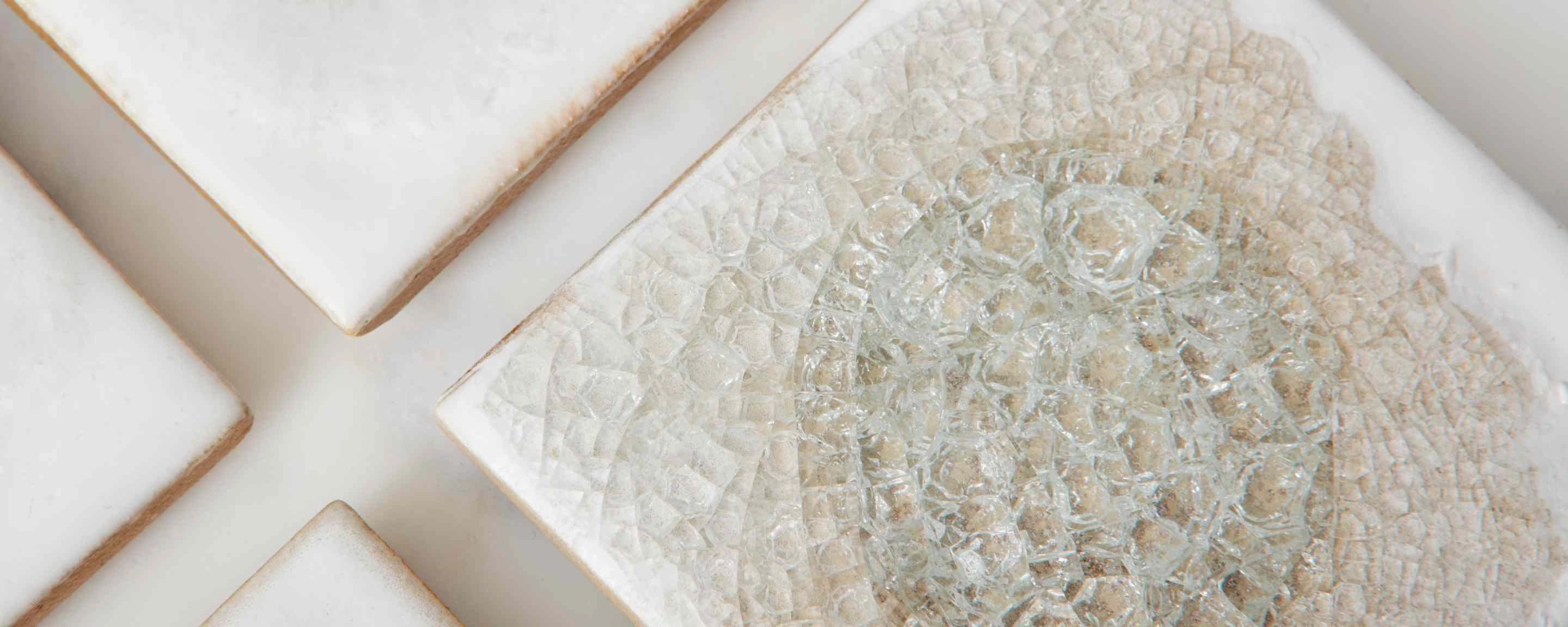 crackle coaster in white