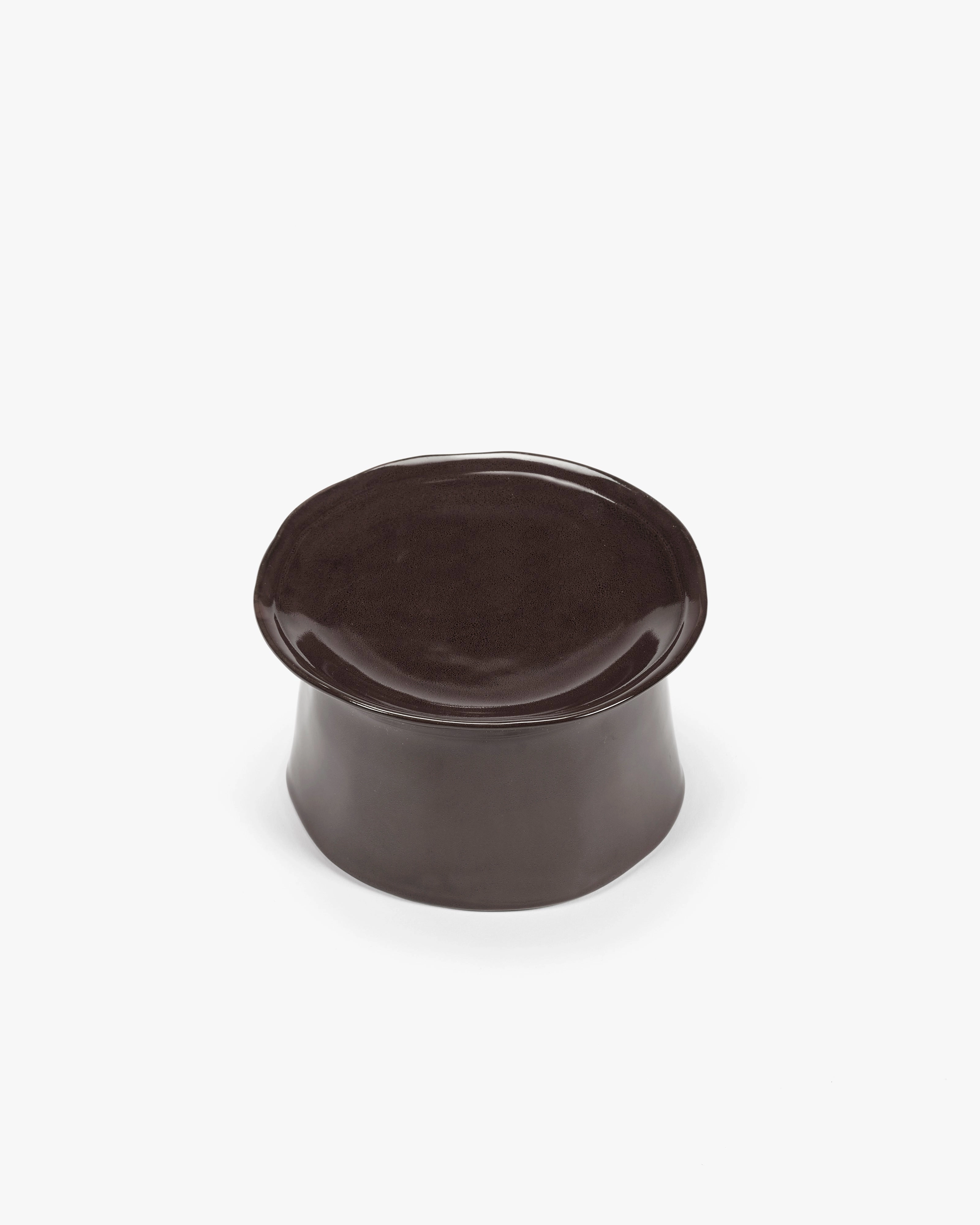 Deep plate large on foot ebony La Mre