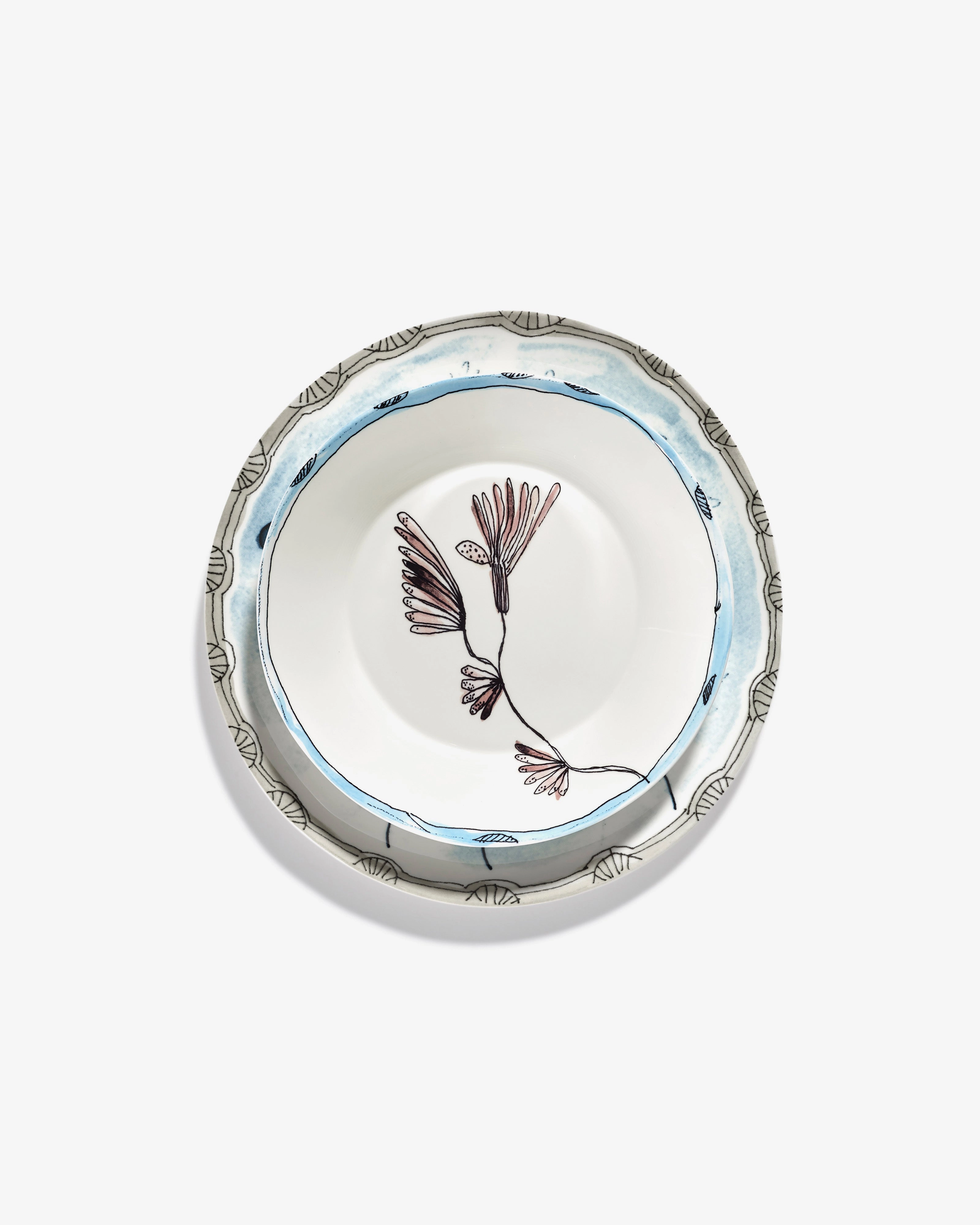 Deep plate M Camelia aubergine Midnight Flowers
