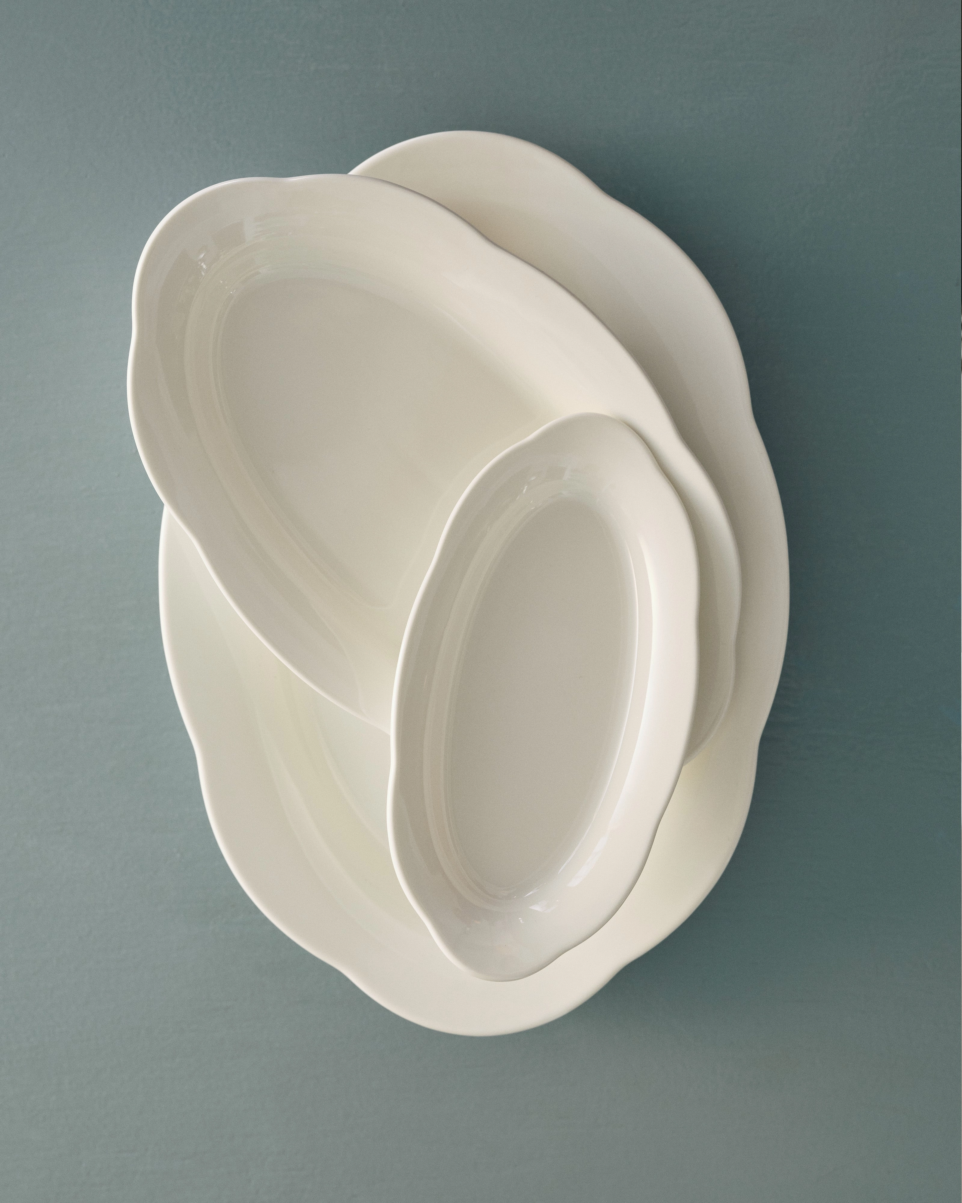 Deep plate oval S white Silhouette