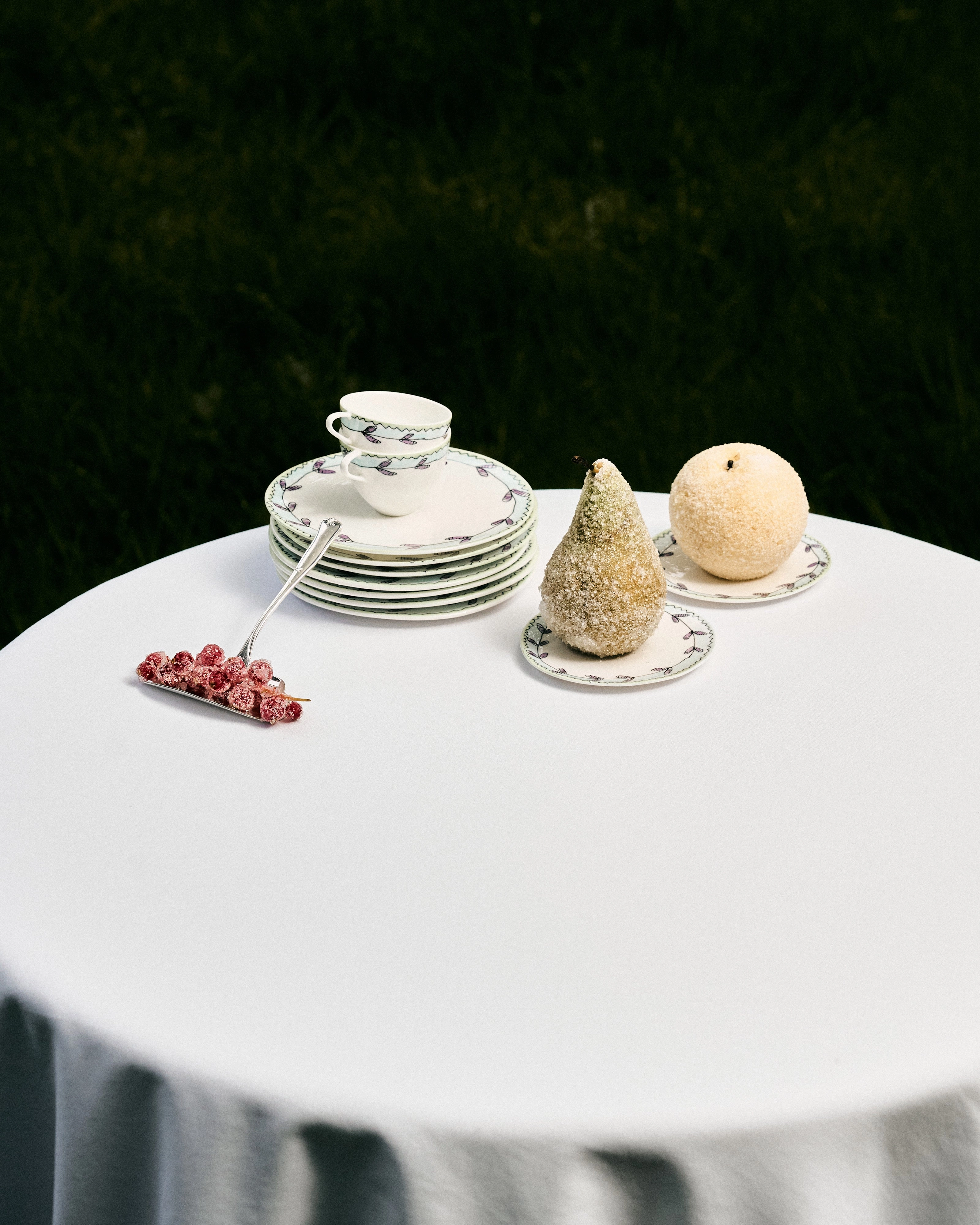 Dessert plate Blossom milk Midnight Flowers