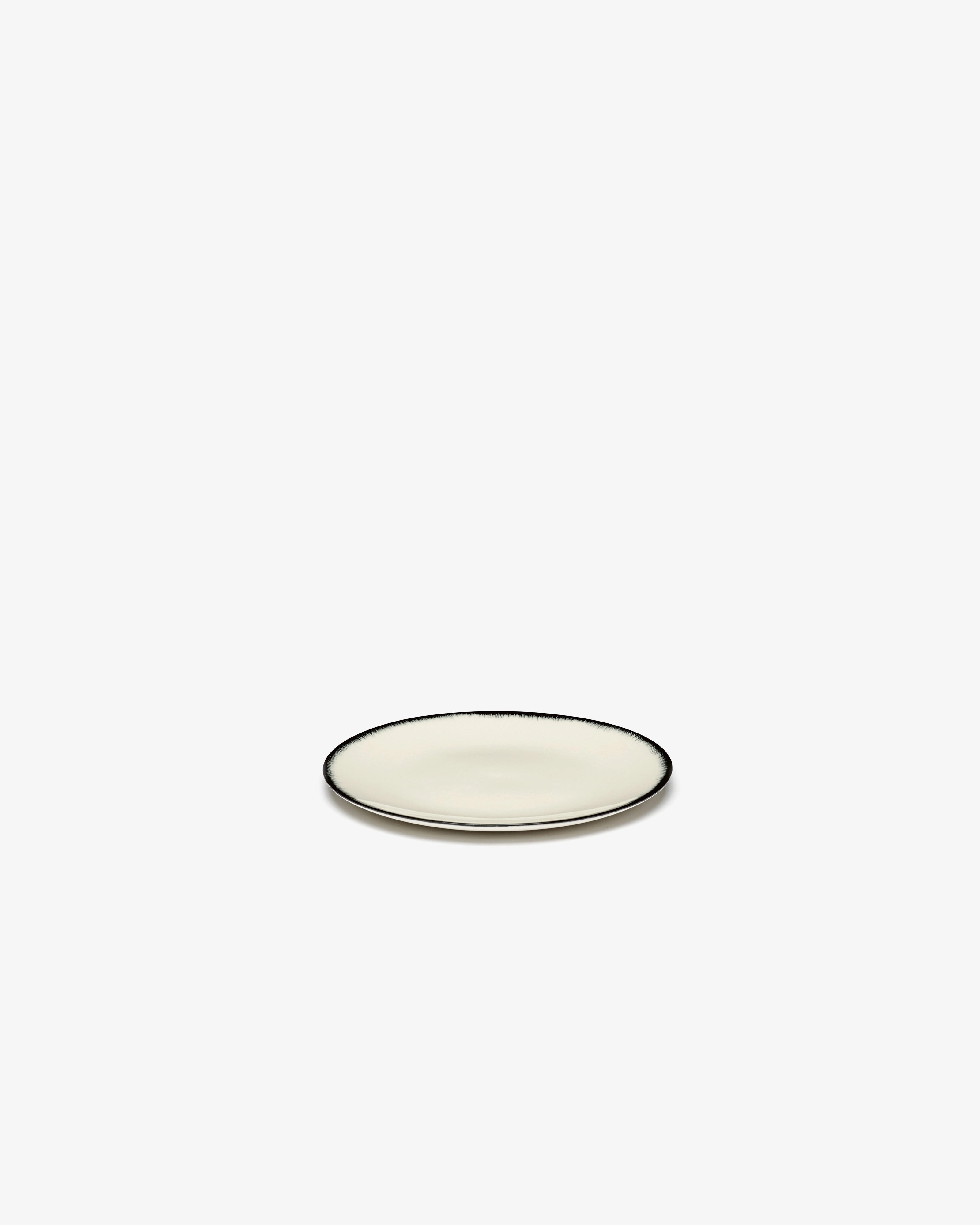 Dessert plate white/black variation 1 D