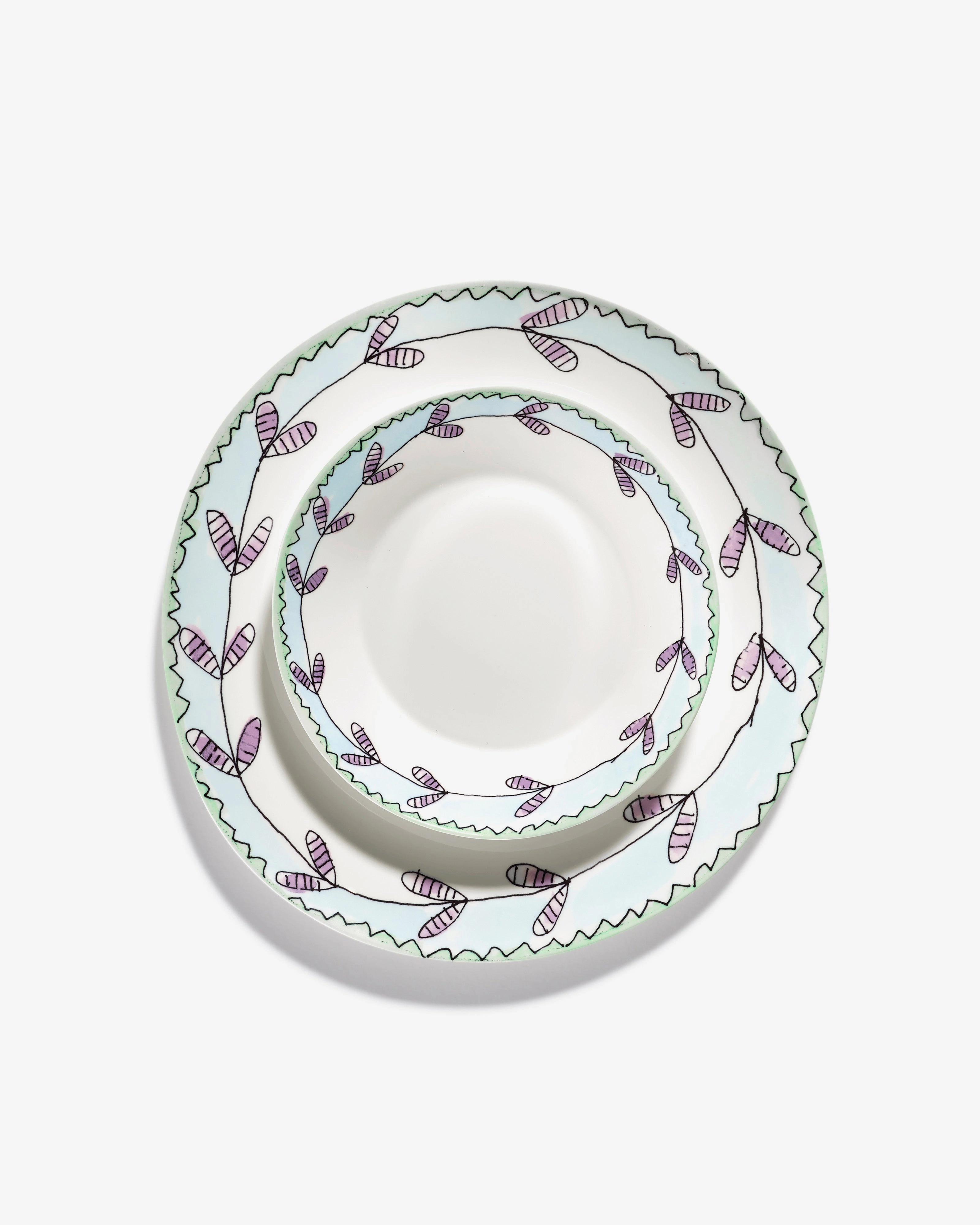 Dinner plate Blossom milk Midnight Flowers