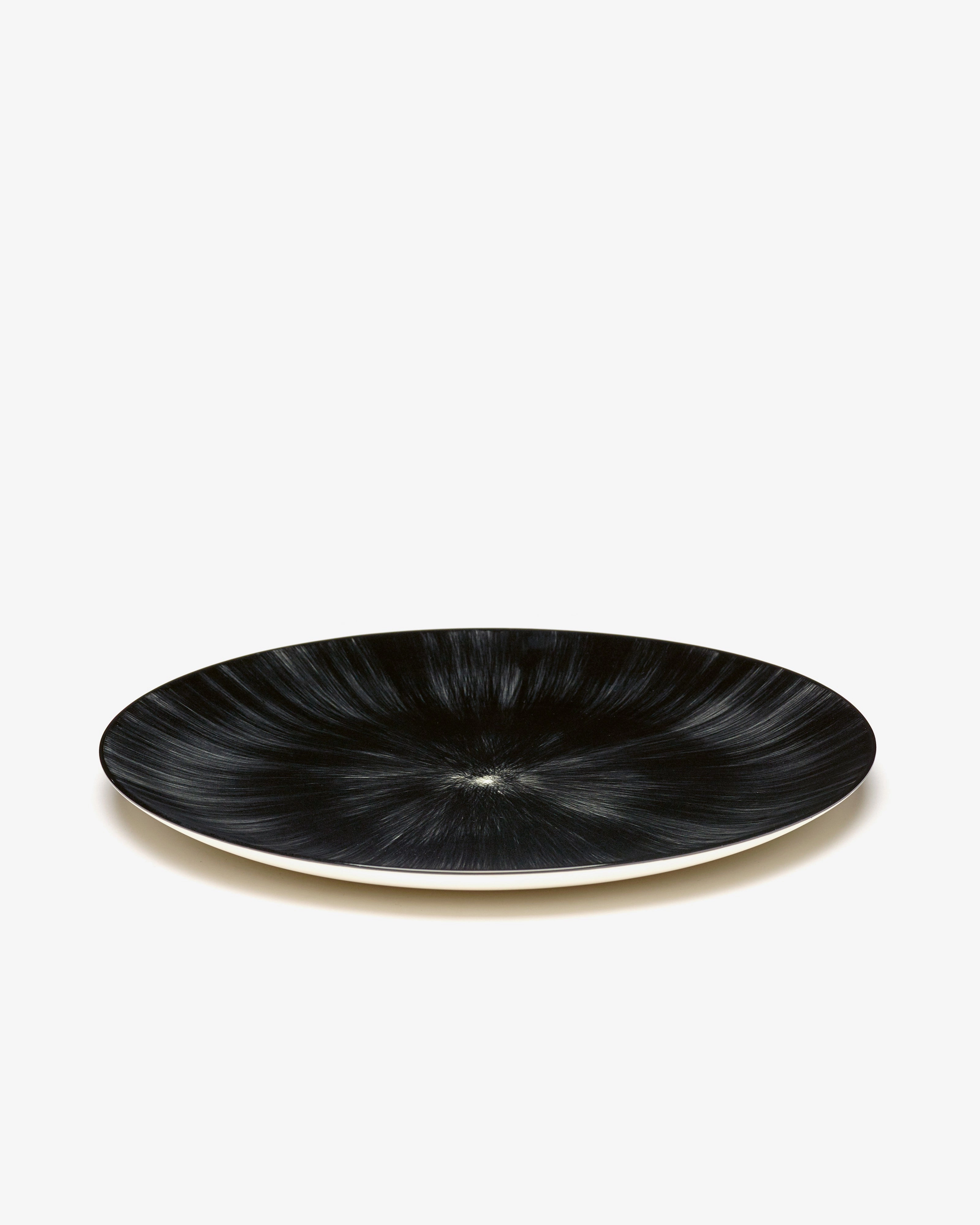 Dinner plate white/black variation 6 D