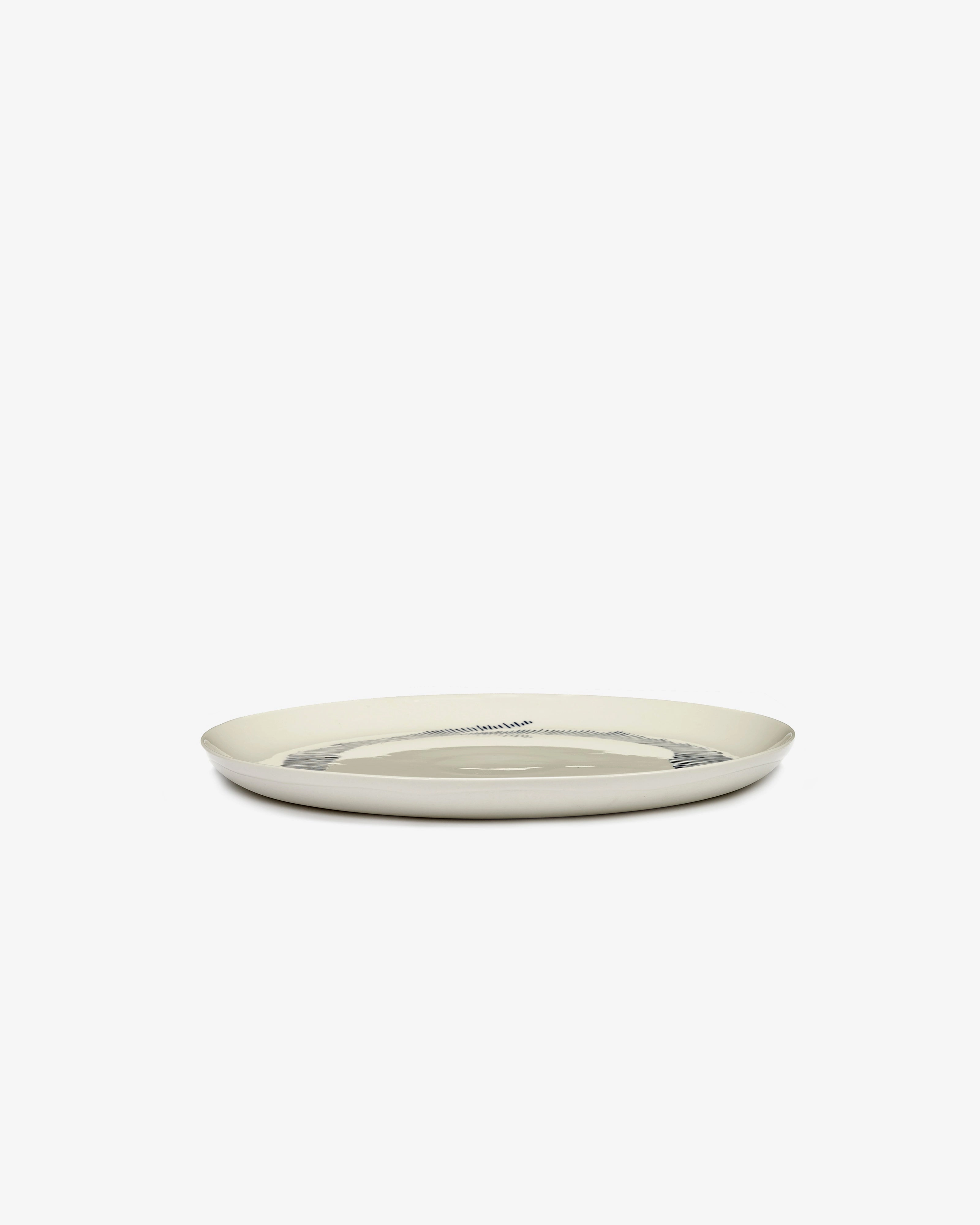 Dinner plate white swirl - blue stripes Feast