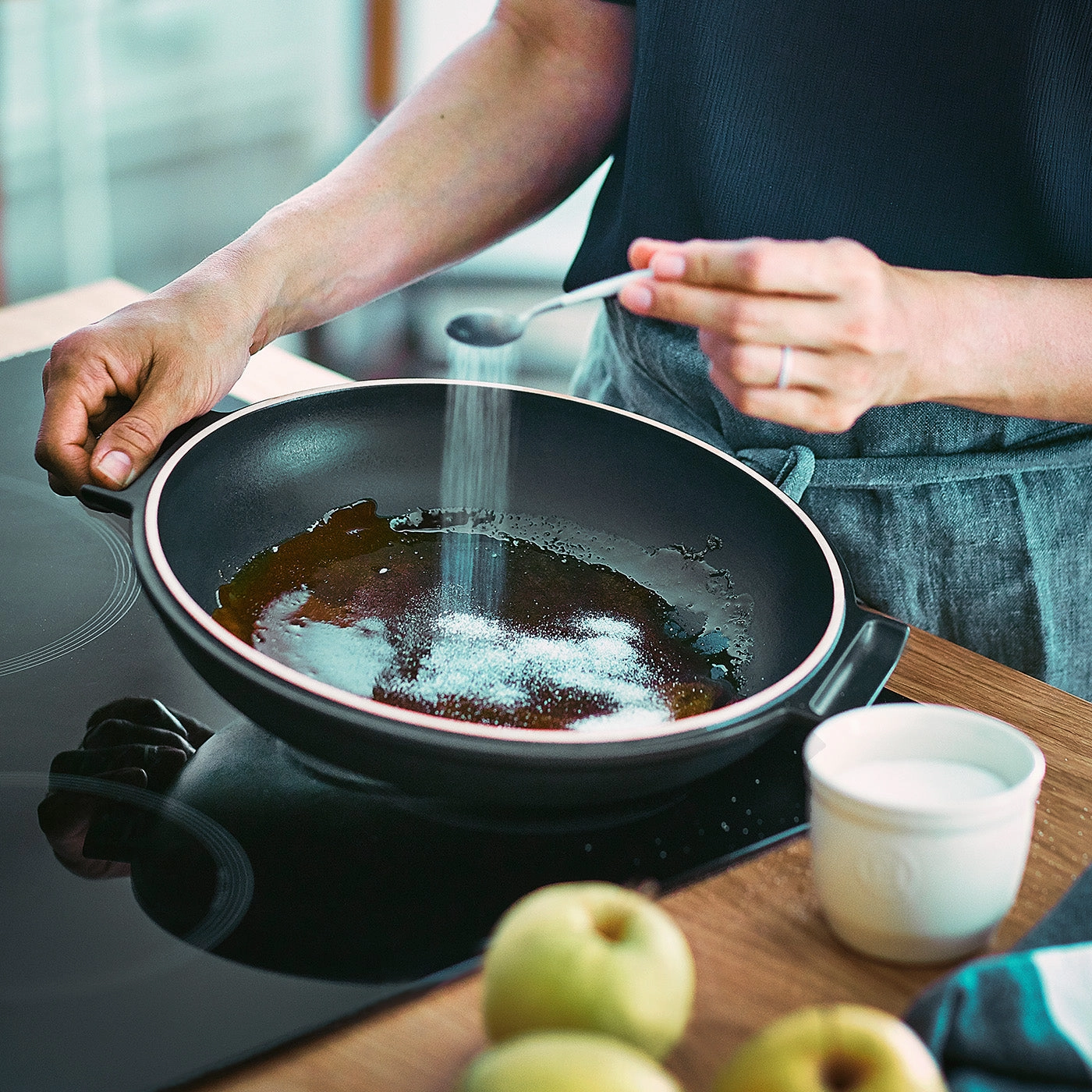 Emile Henry Delight 2.3 Quart Tart Tatin Set, Slate