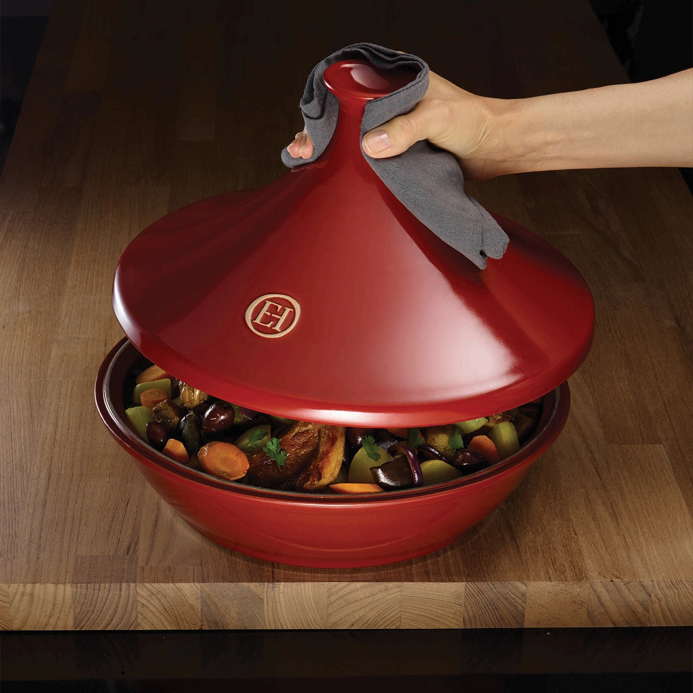 Emile Henry Flame Tagine, 2.1 Quart