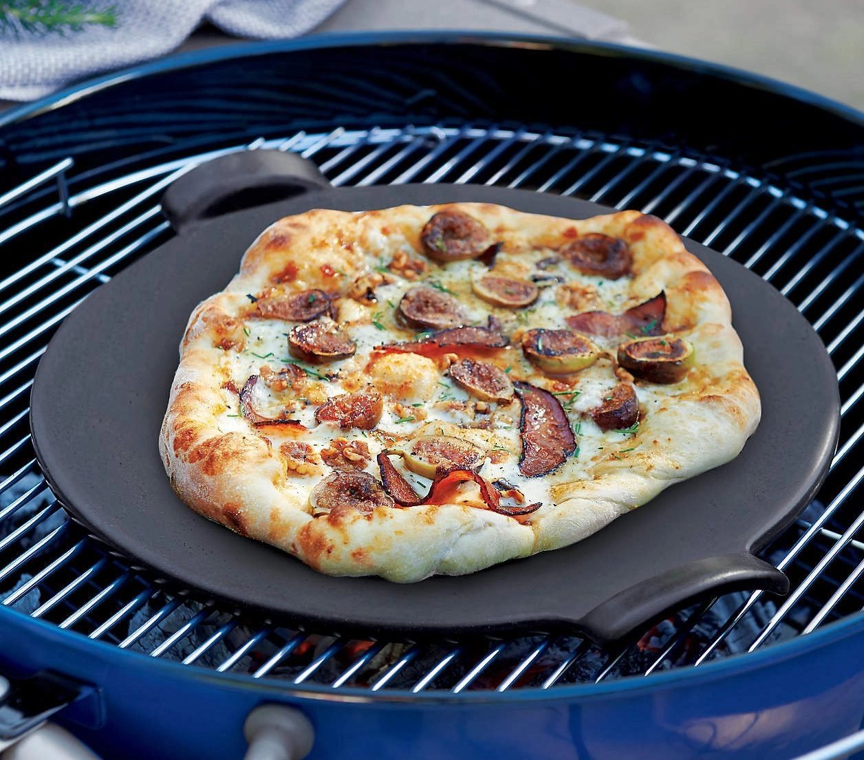 Emile Henry Made In France Flame Individual Pizza Stone, 10 Inch, Figue