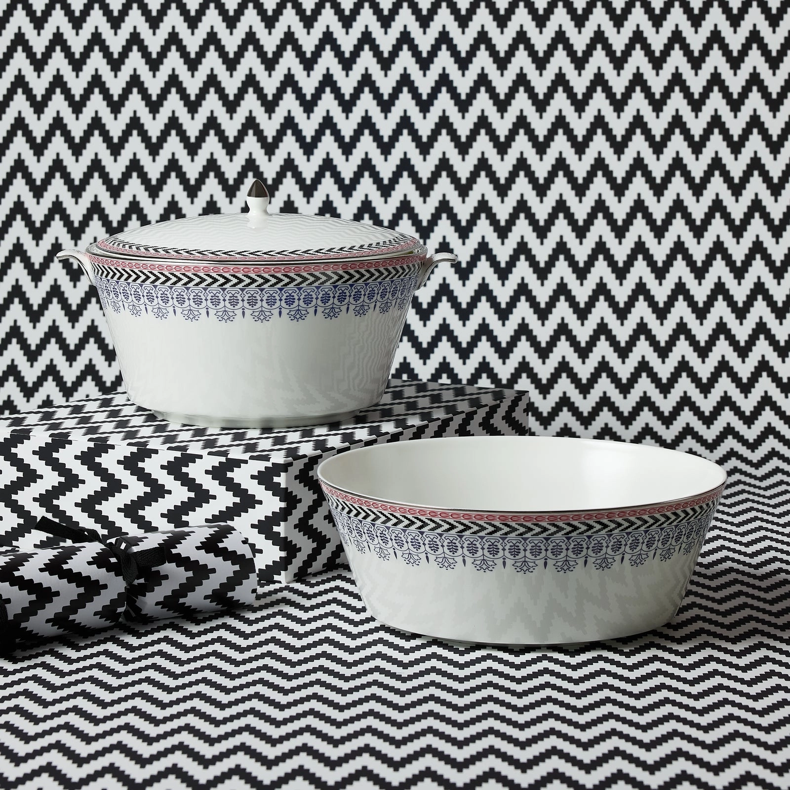 Festive Bowl 25.8cm 10.1in