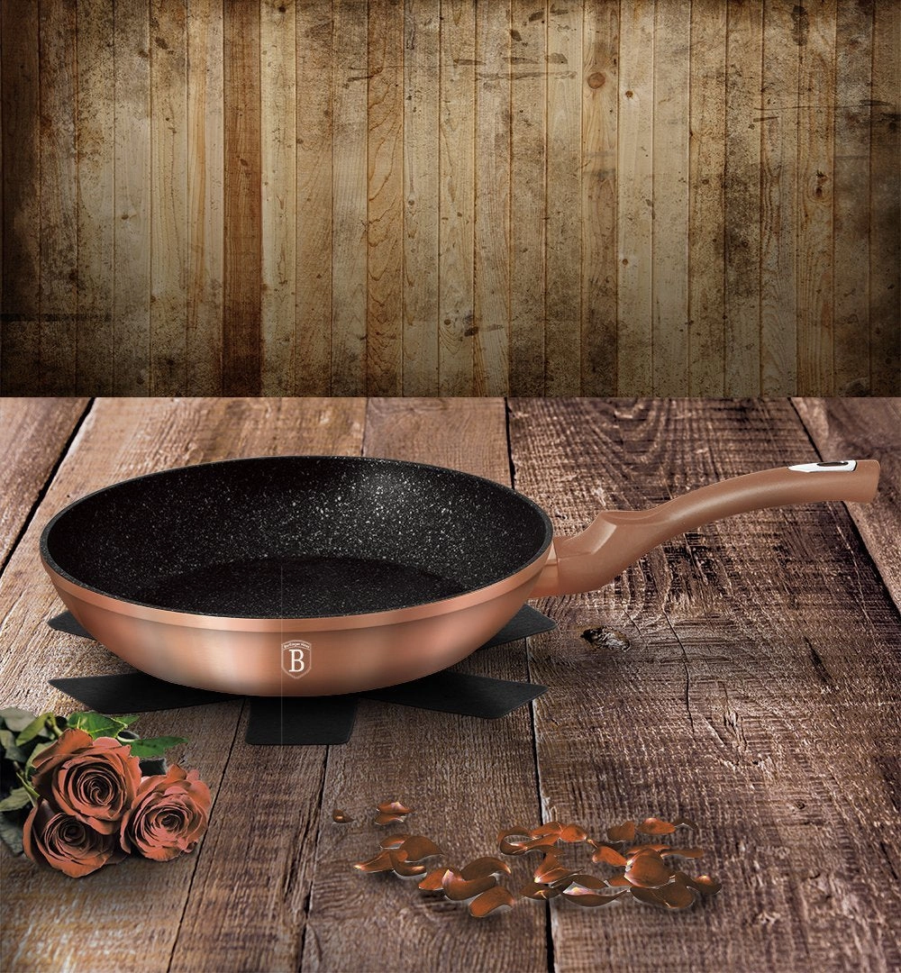 Frypan 9.5 inches w/ Protector Rose Gold Collection