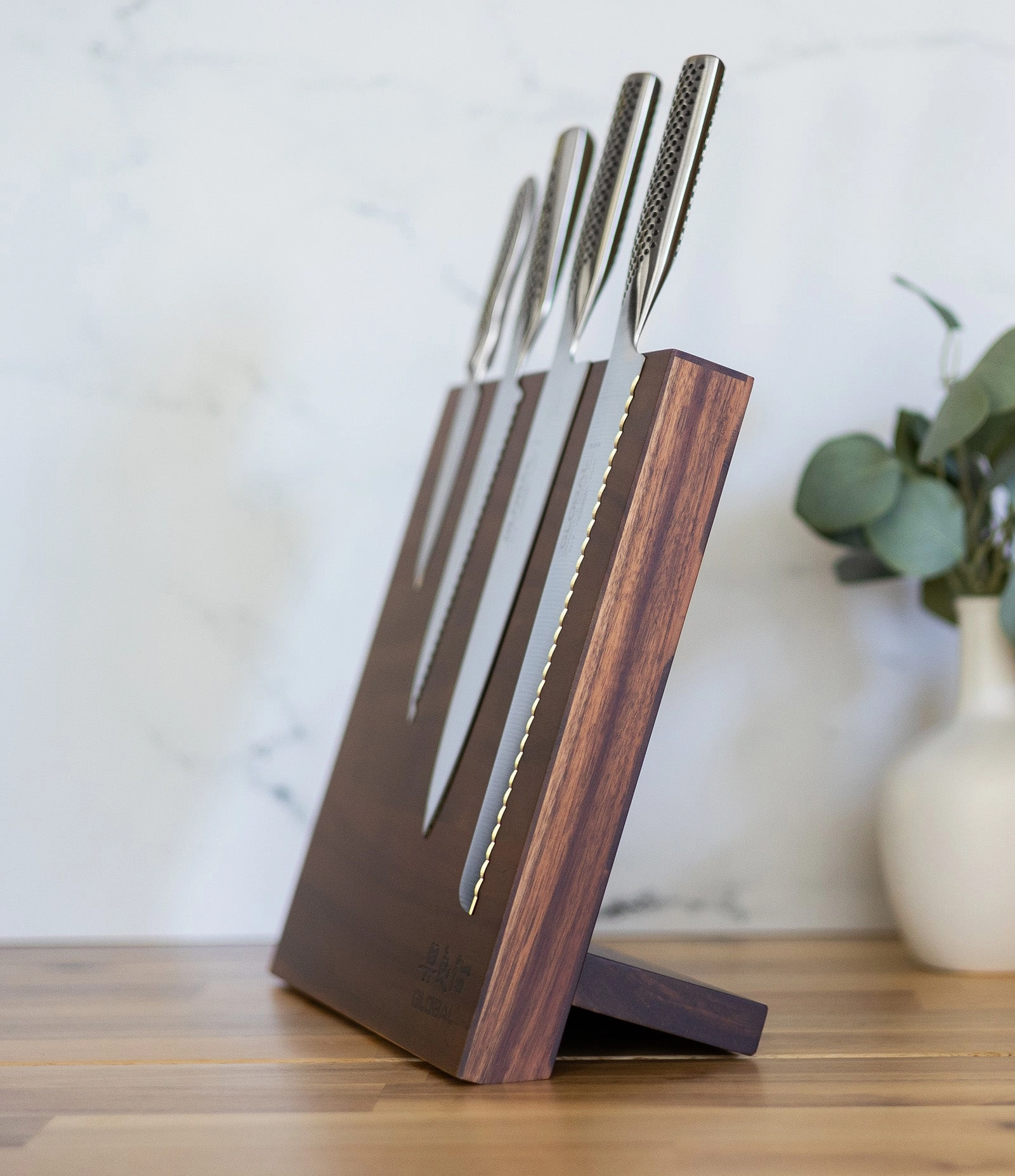 Global Bitoku Classic Essentials 5 Piece Knife Set with Magnetic Block, Acacia