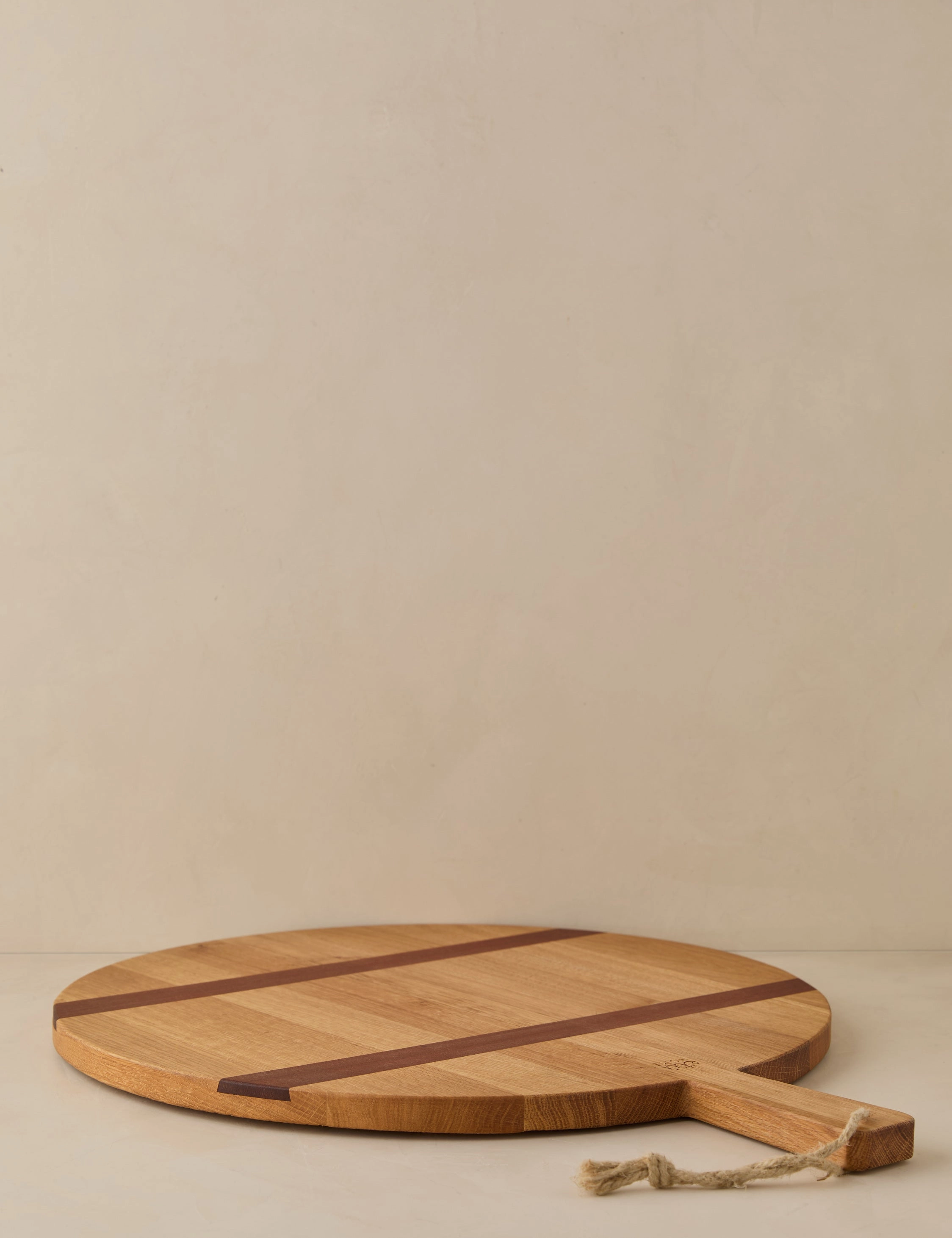 Handcrafted Round Oak Serving Board by etHOME