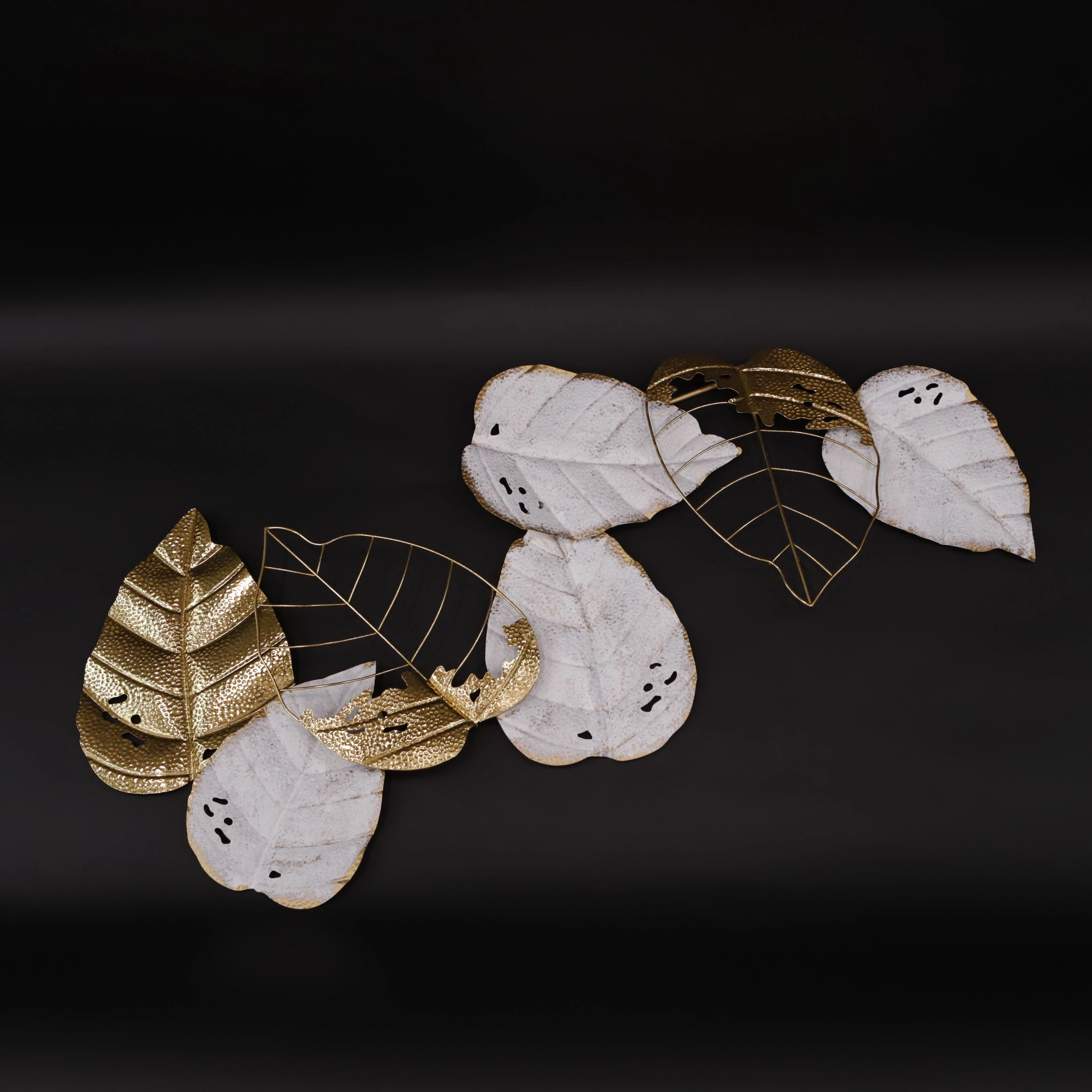 HCHD6583 - Whte/Gold Leaf Metal Art Metal Home Decor collection