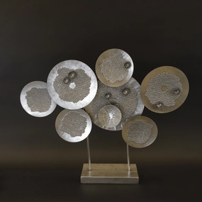 HCHD8464 - Silver Wide Circles on Stand Metal Home Decor collection