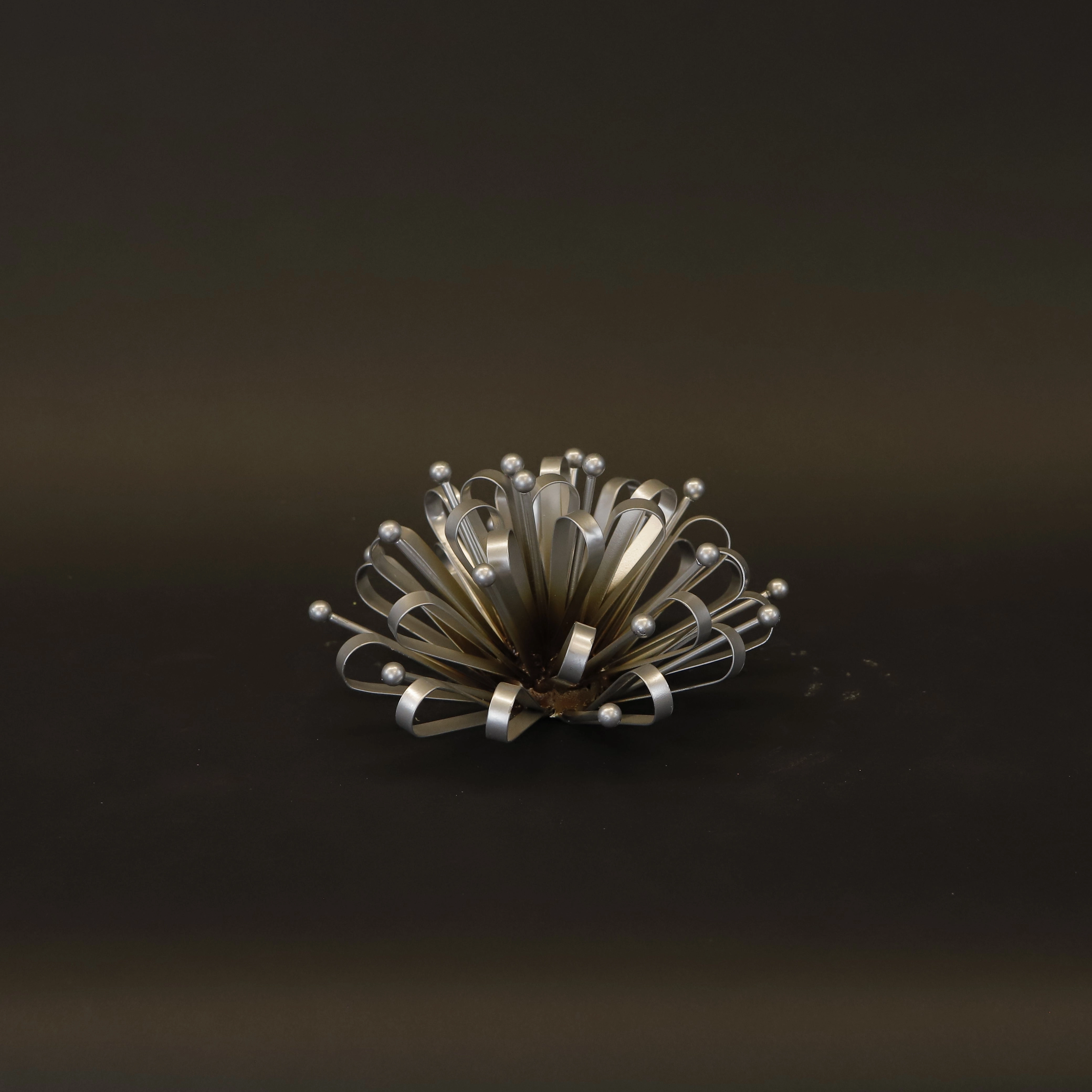 HCHD8512 - S Silver Wall Snowflake Metal Home Decor collection