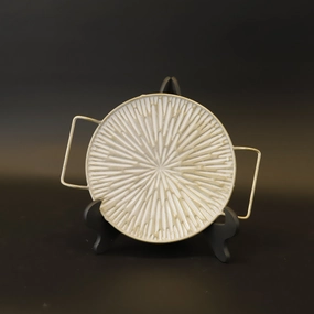 HCHD9186 - S  Round Cream Aztec Plate Metal Home Decor collection