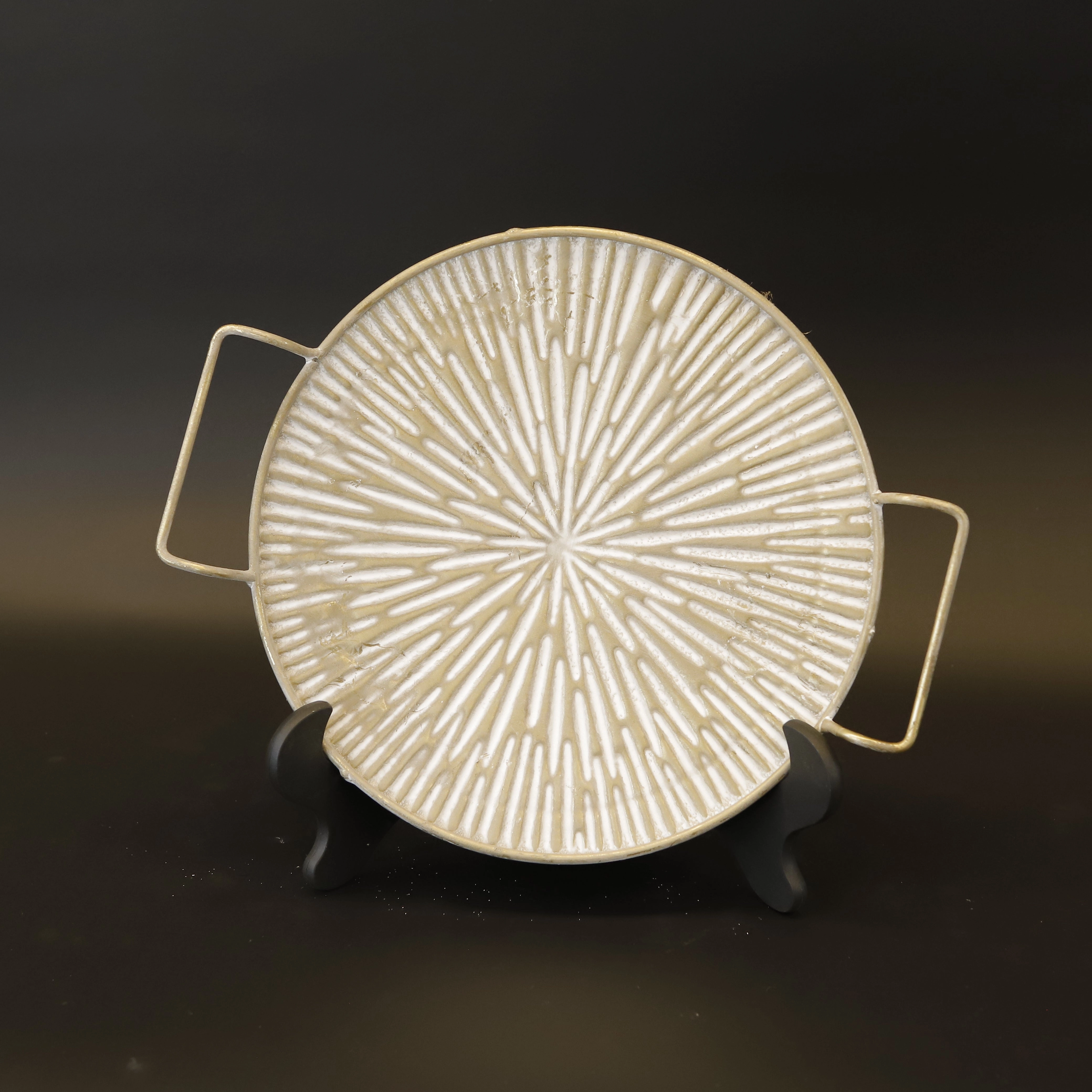 HCHD9187 - M Round Cream Aztec Plate Metal Home Decor collection