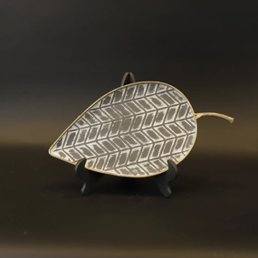 HCHD9189 - S Charcoal Leaf Plate Metal Home Decor collection