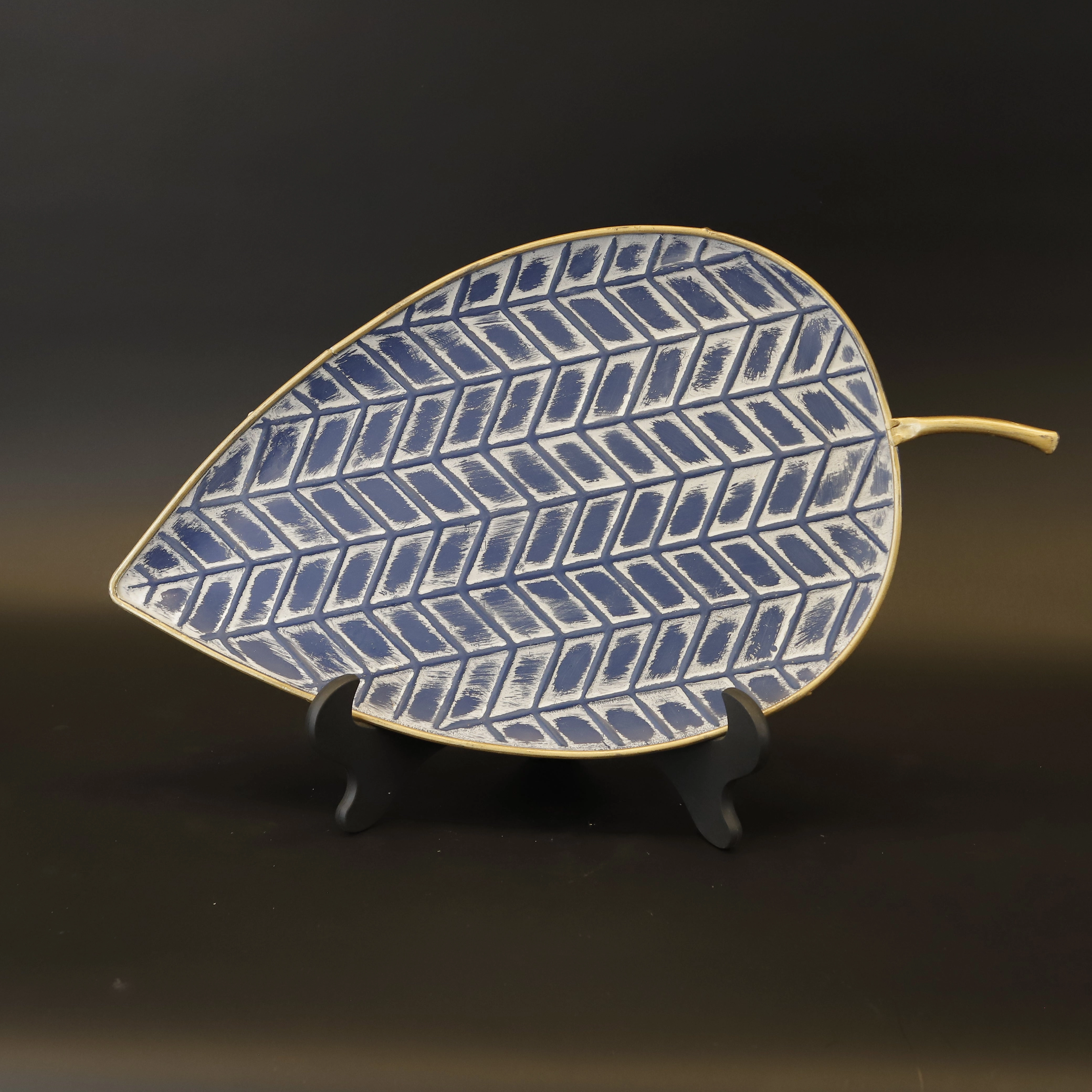 HCHD9191 - L Navy Leaf Plate Metal Home Decor collection