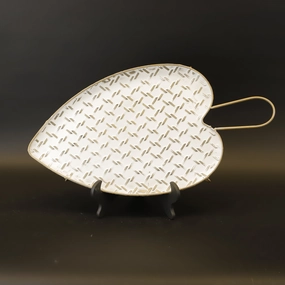 HCHD9194 - L White Leaf Plate Metal Home Decor collection