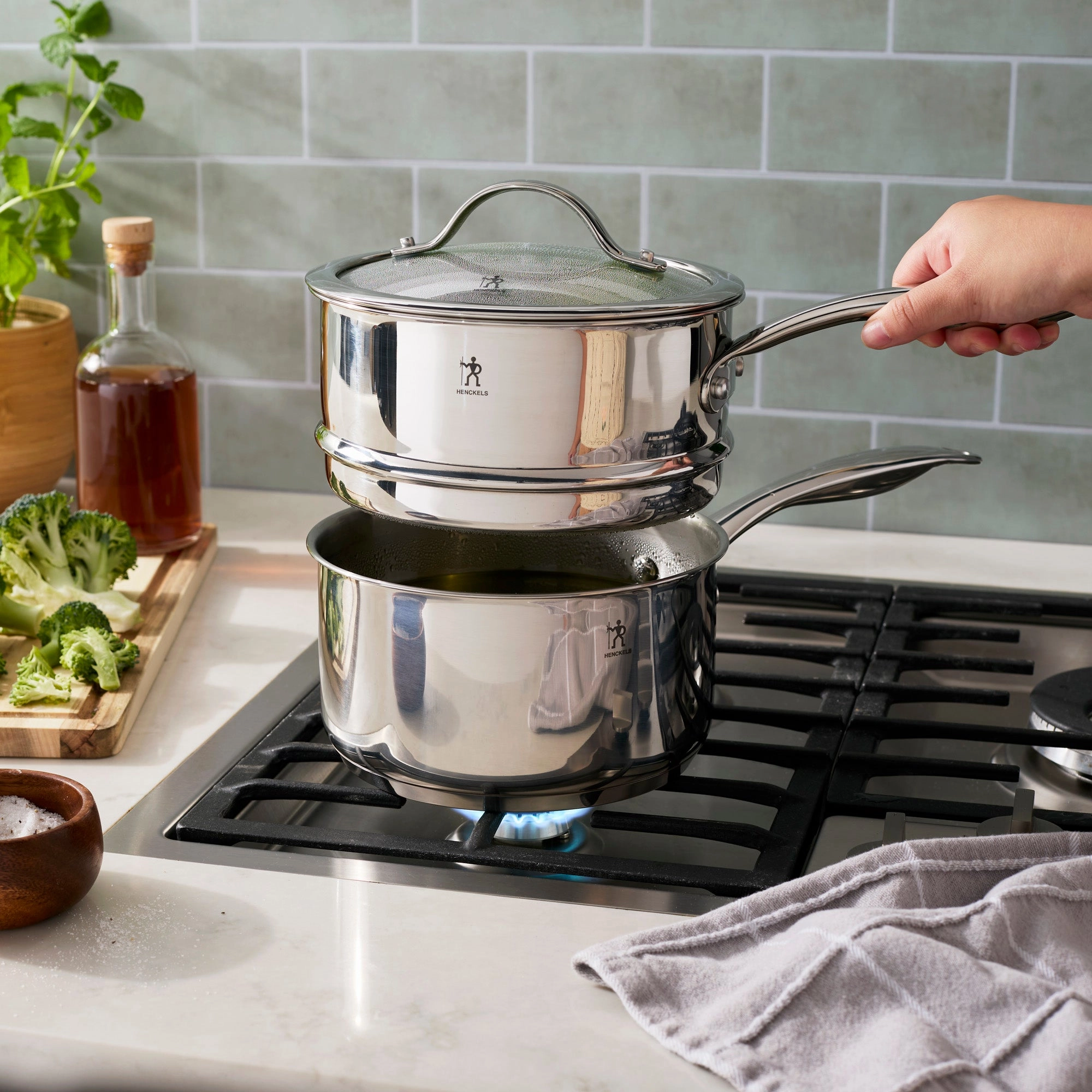 Henckels Aragon 2.5-qt Stainless Steel Saucepan with lid & steamer insert