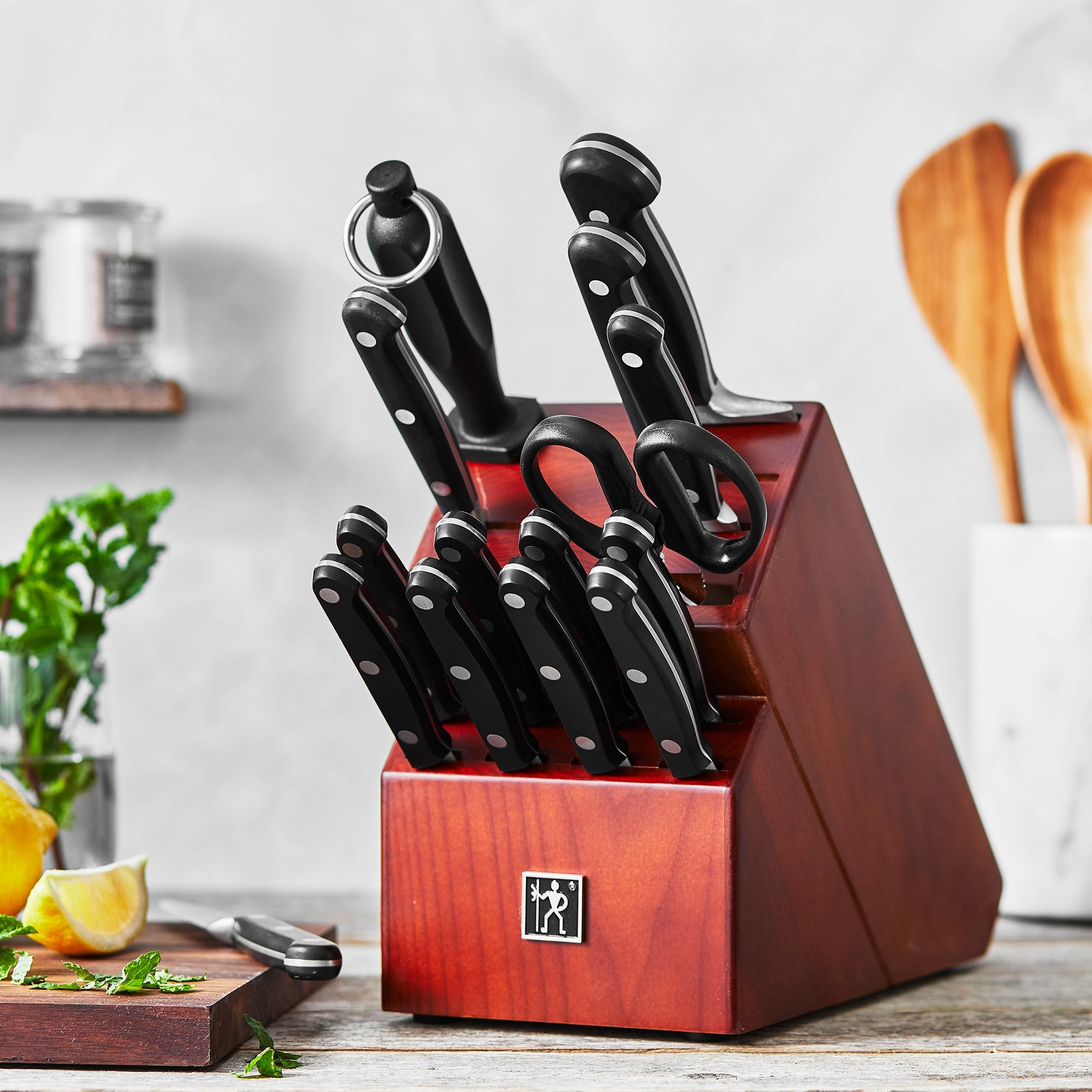 HENCKELS Classic Precision 16-Piece Kitchen Knife Set with Block, Chef Knife, Steak Knife Set